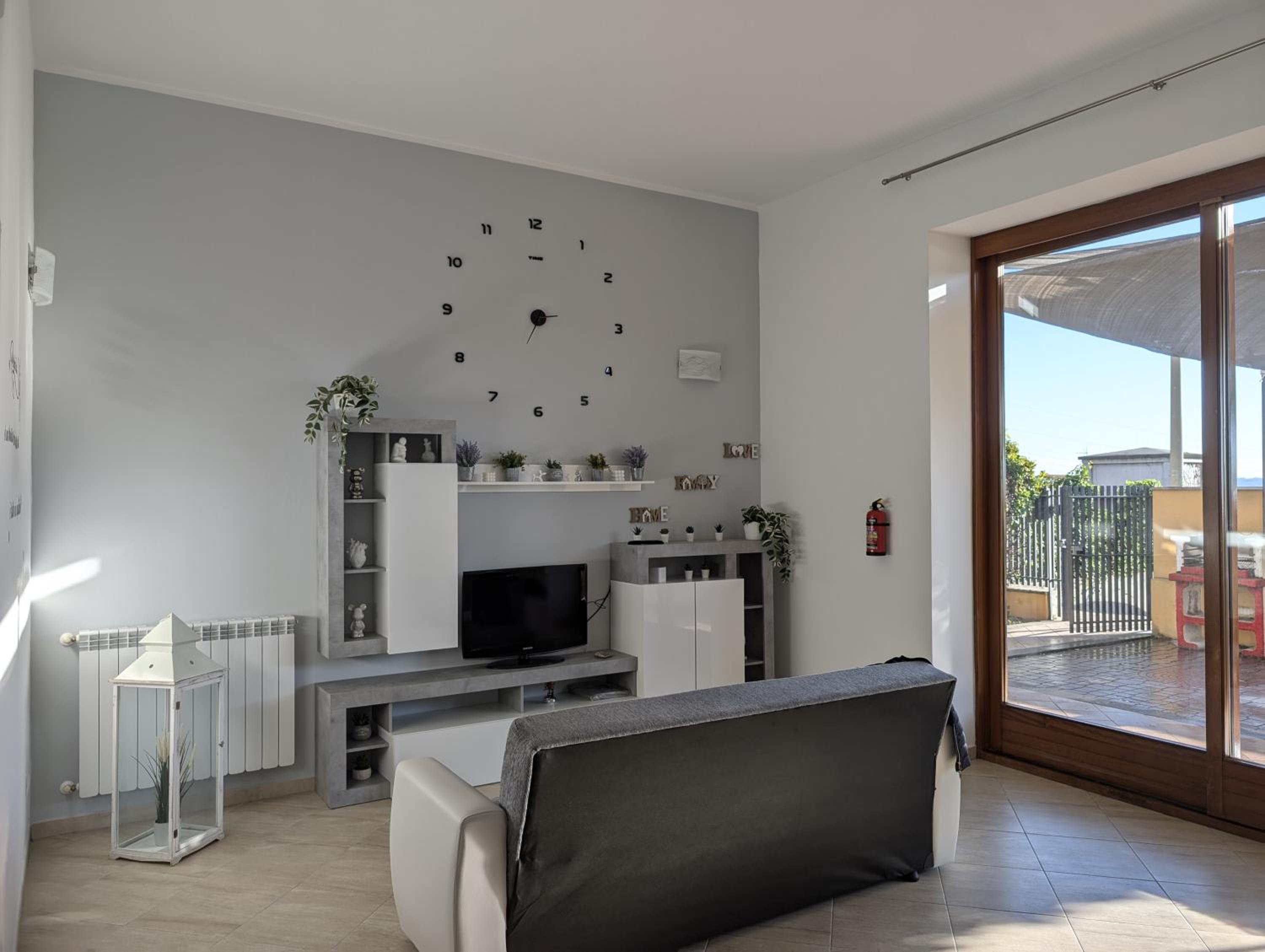 Two-Bedroom Standard Apartment photo 1