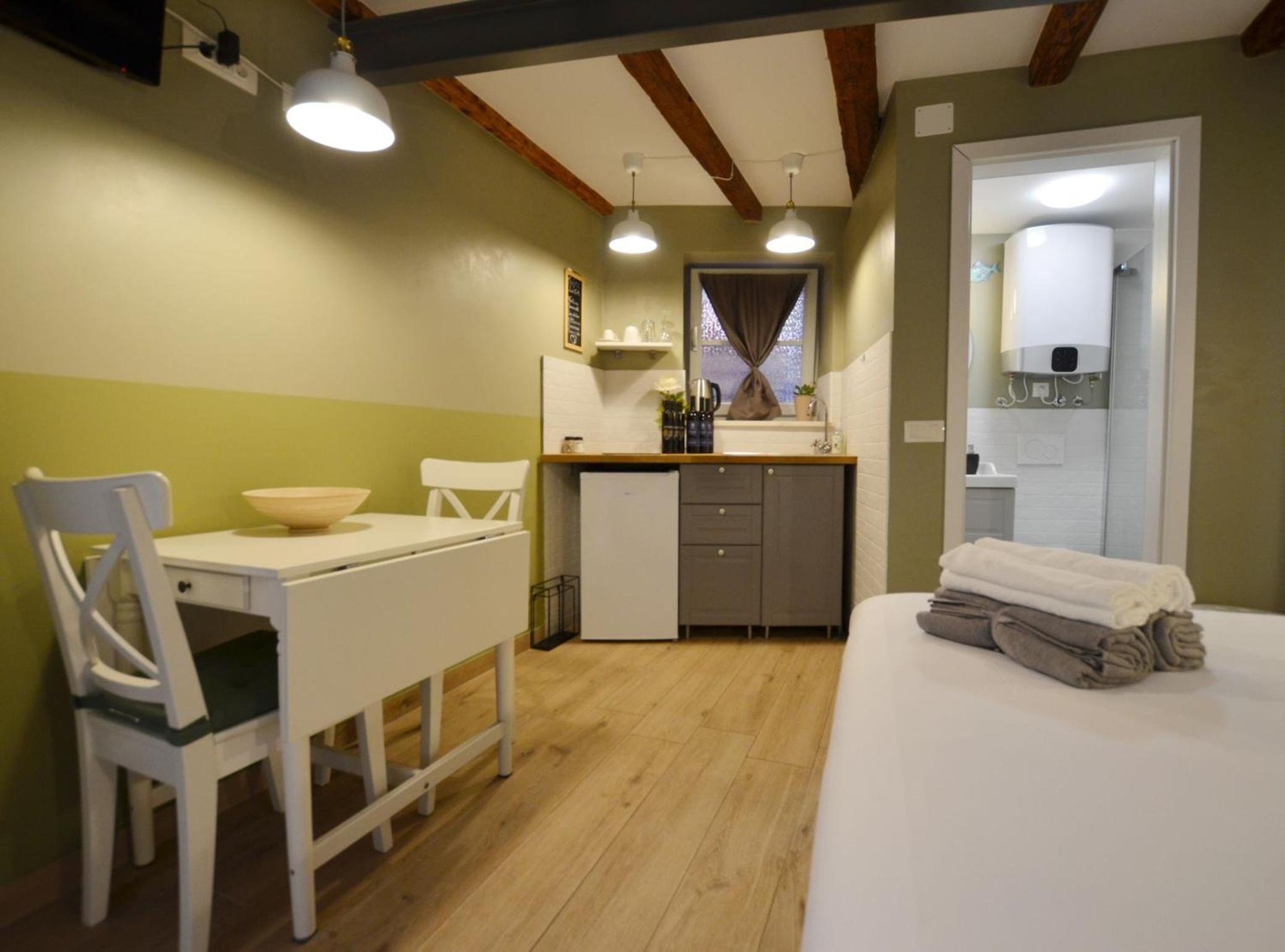 Studio Apartment