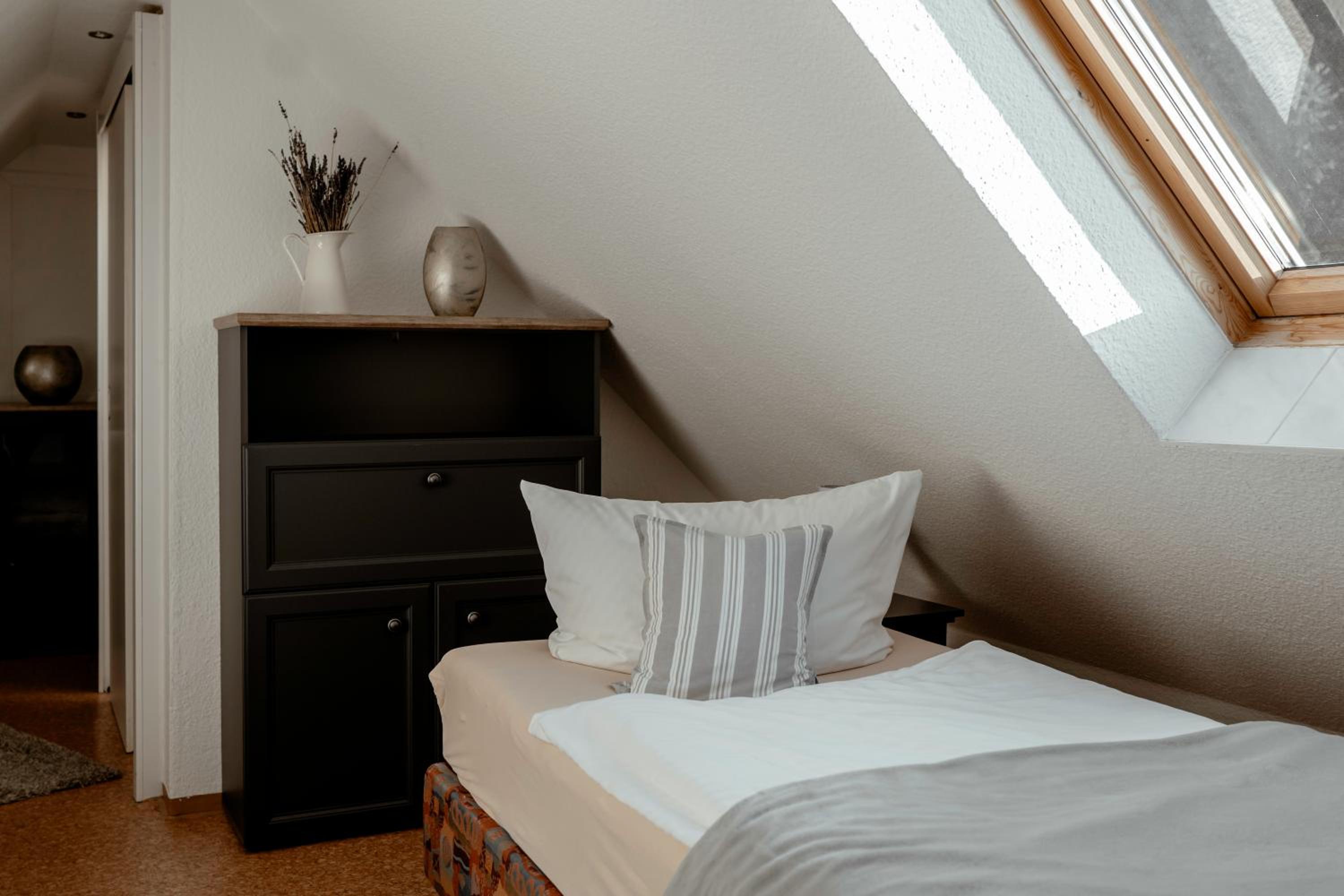 Two-Bedroom Apartment (2-5 Adults) photo 1