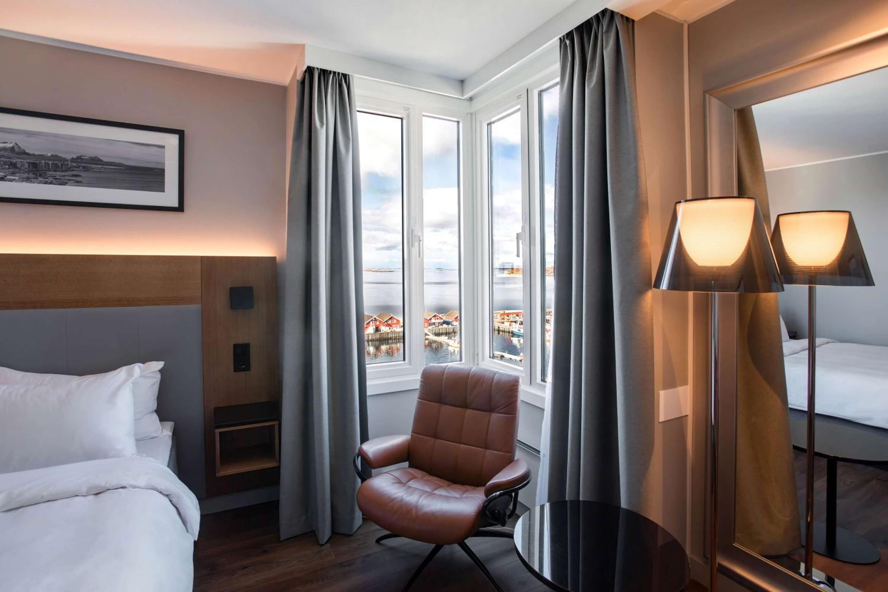 Premium Room with Sea View - Photo 7