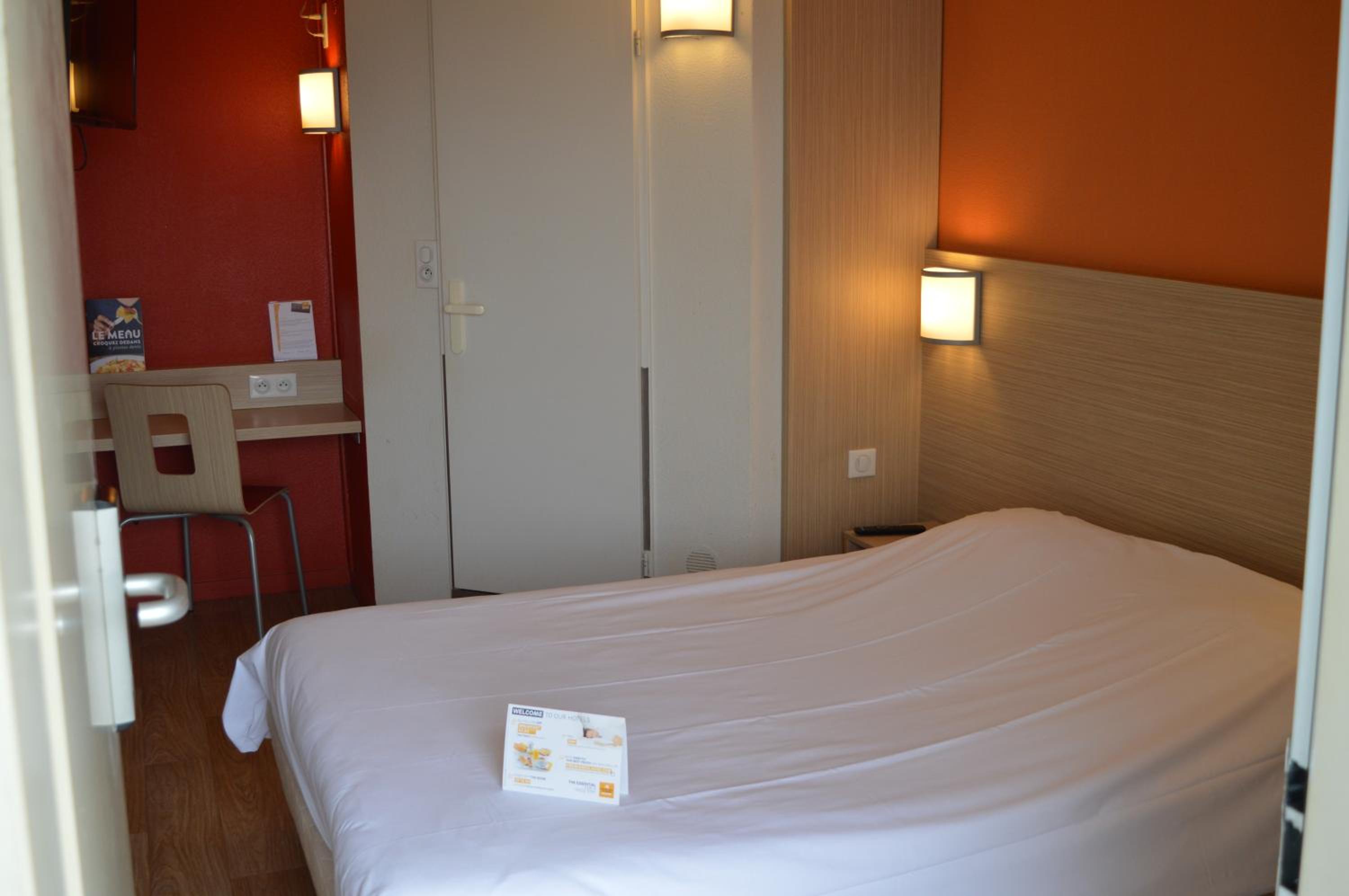 Double Room - Photo 2