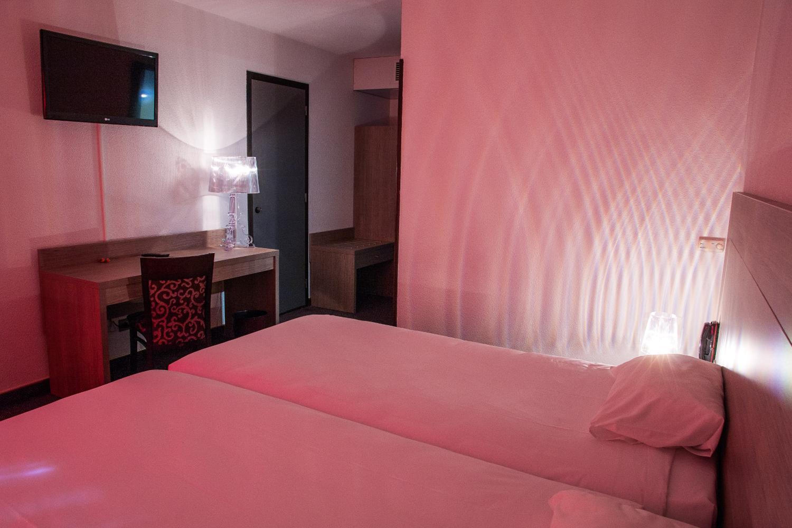 Standard Twin Room photo 1