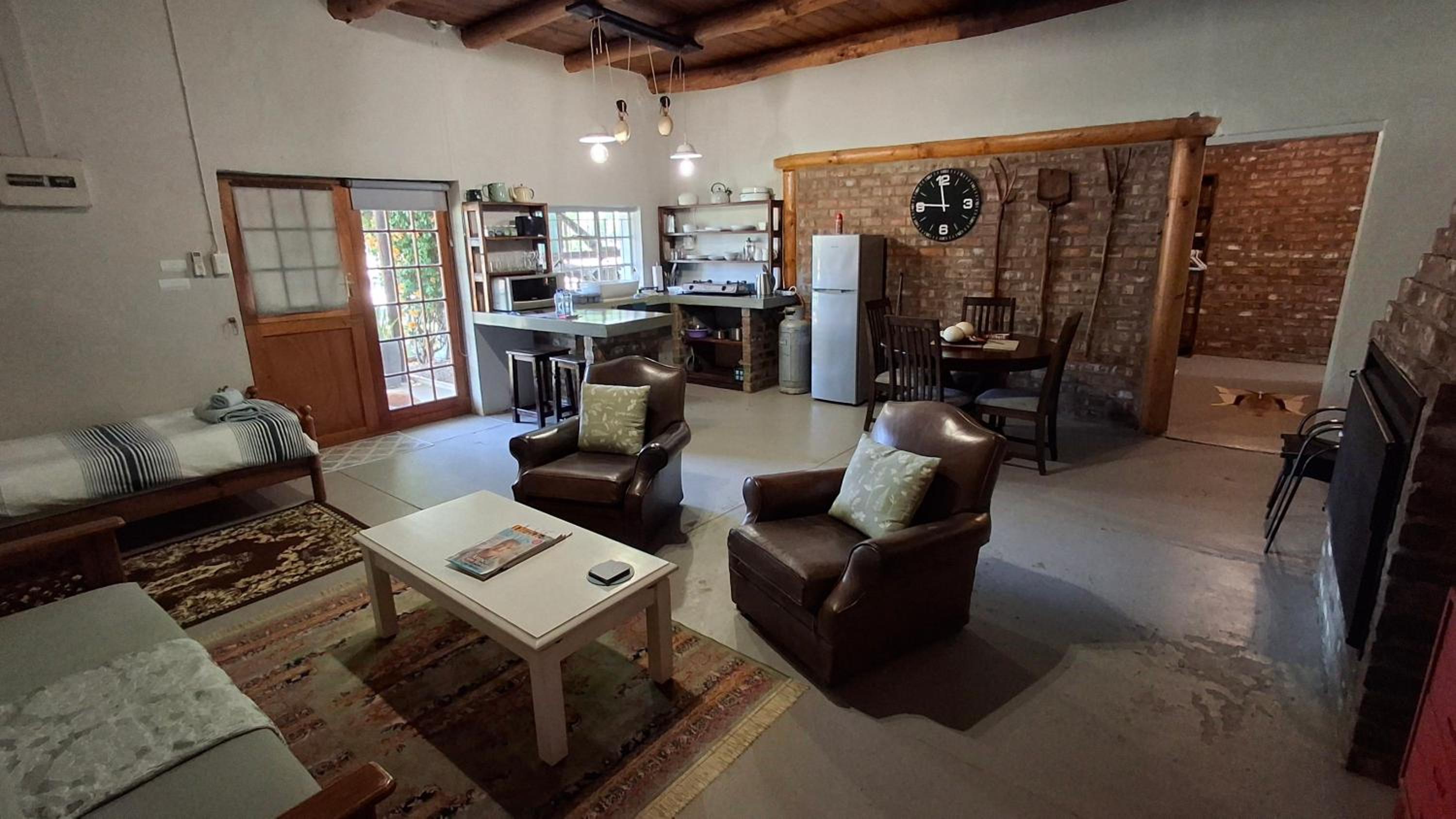 Deluxe One-Bedroom Apartment with Garden View photo 3