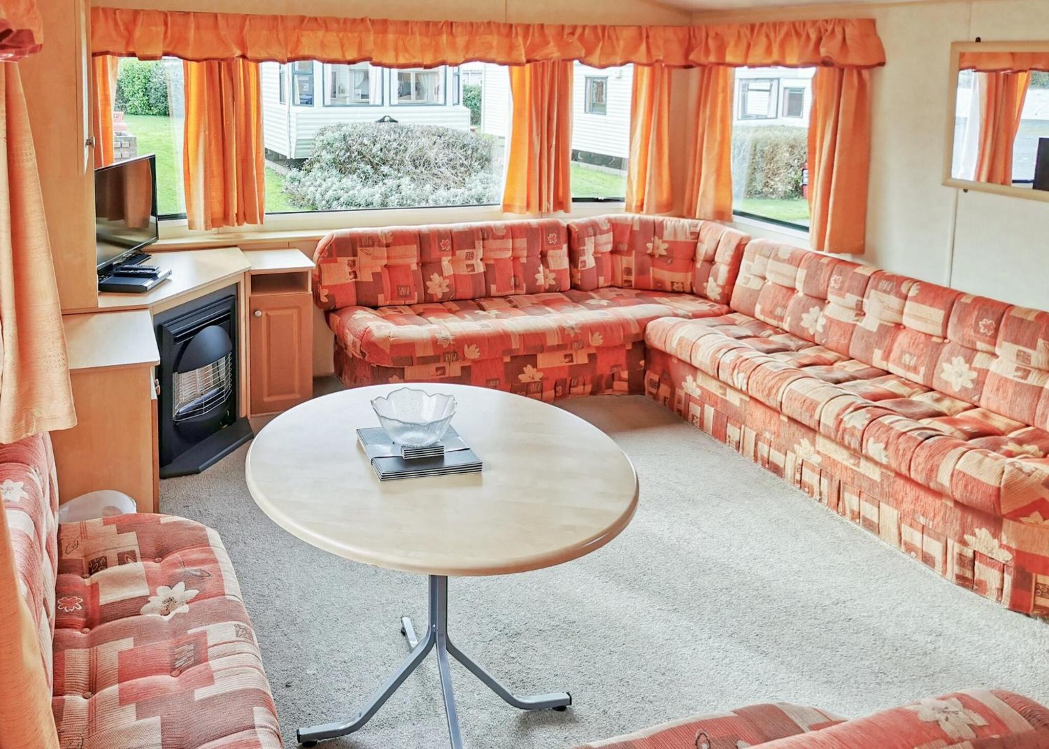 Three-Bedroom Mobile Home photo 1