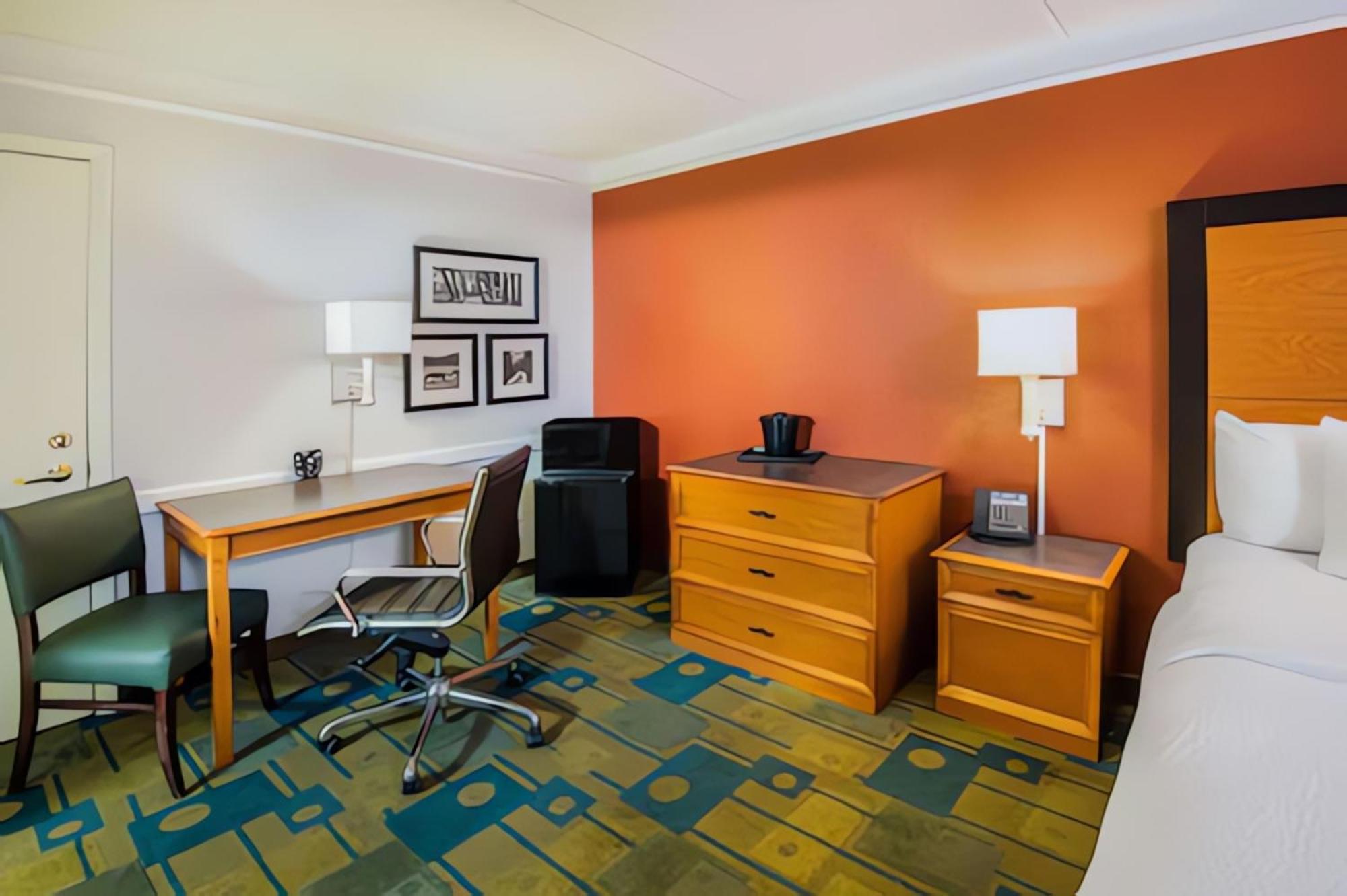 King Room - Disability Access - Photo 5