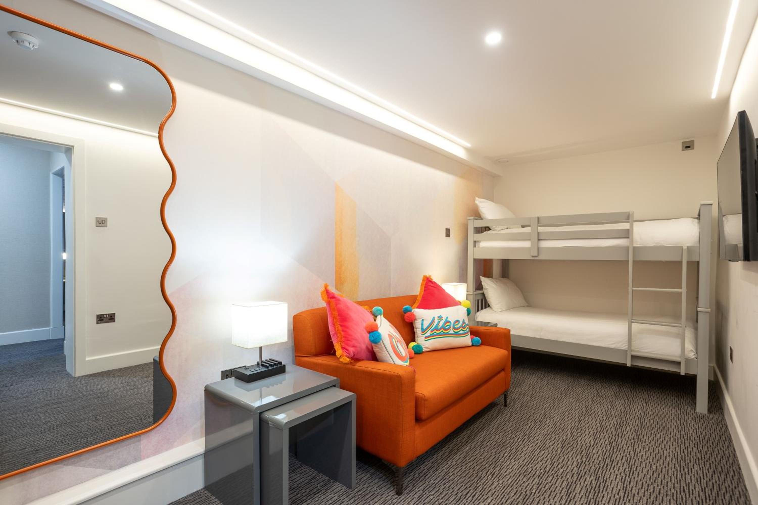 Family Suite - Photo 2
