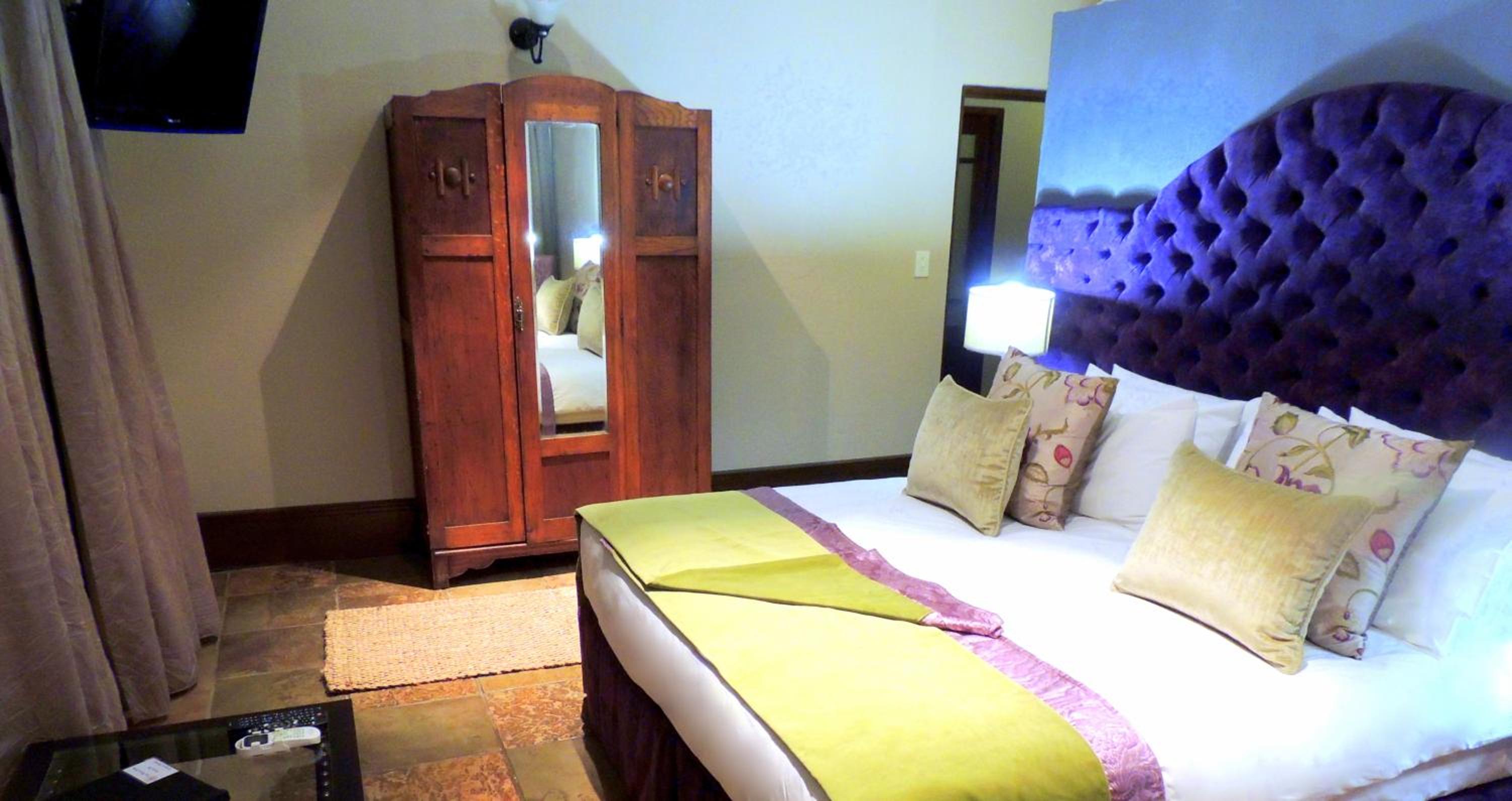 Junior Luxury Room
