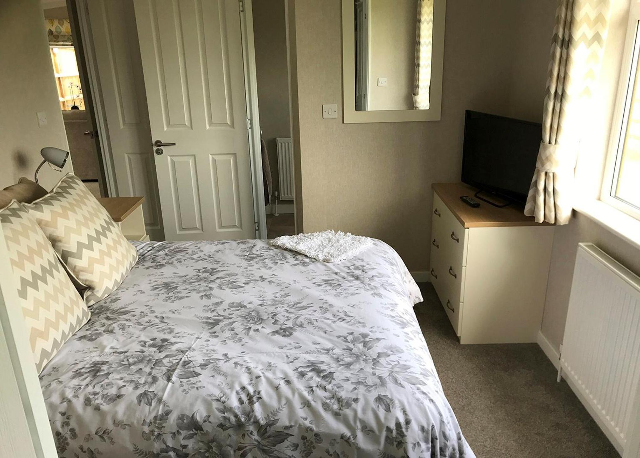 Two-Bedroom House photo 3