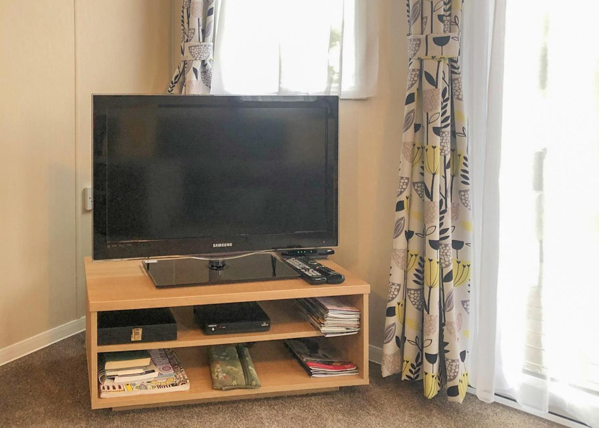 Two-Bedroom House photo 2