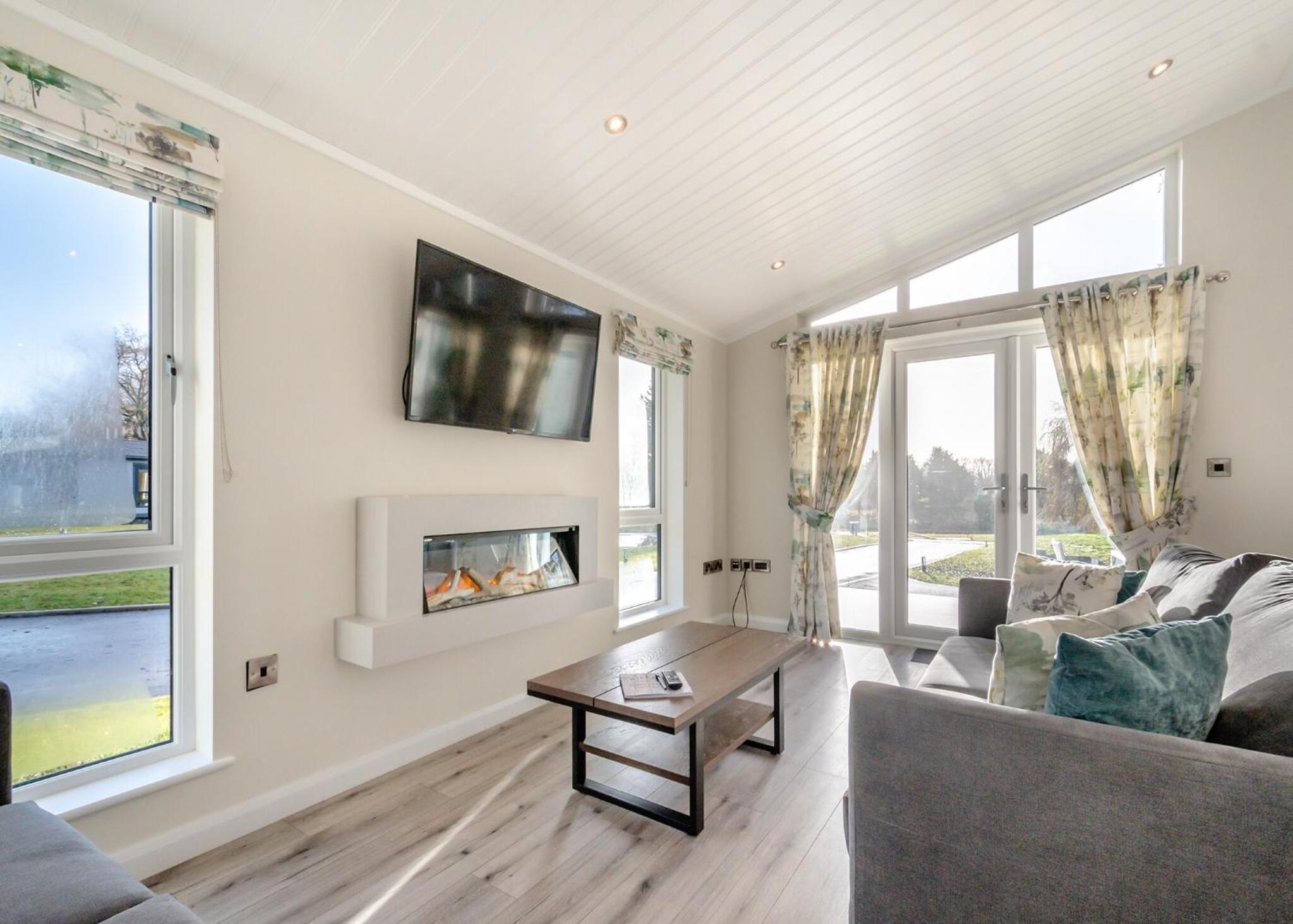 Four-Bedroom House photo 2