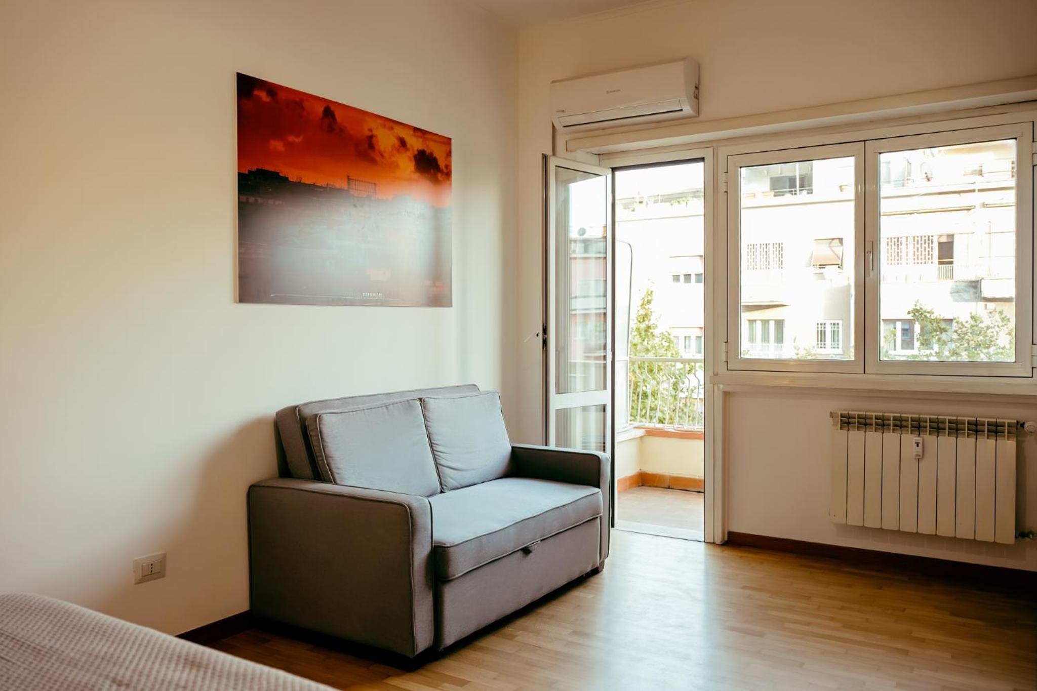One-Bedroom Apartment photo 3