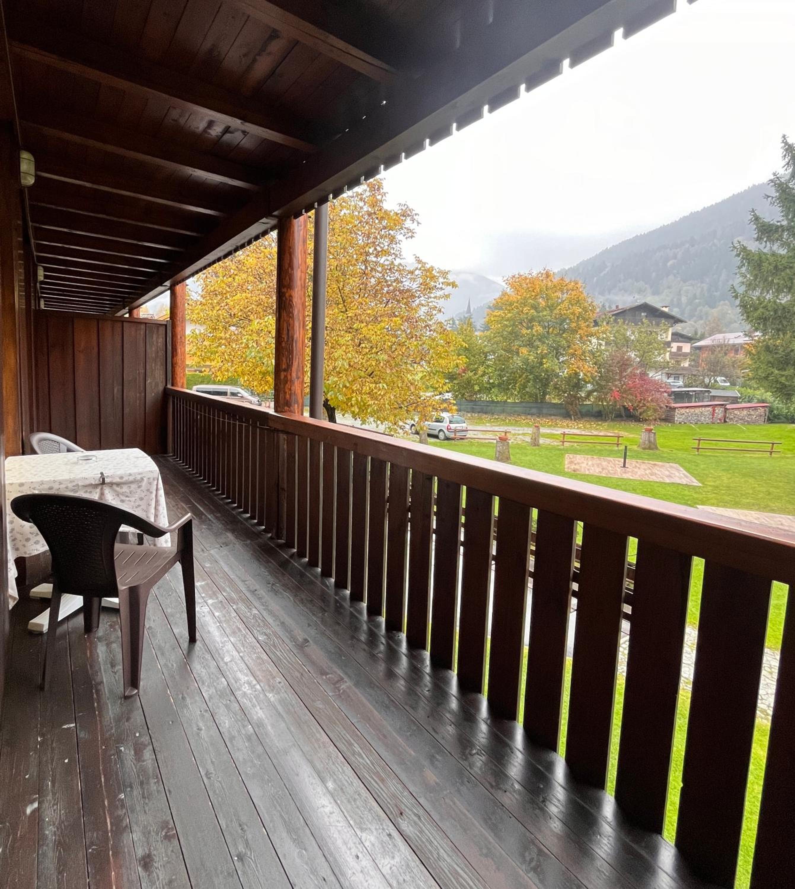 Quadruple Room with Balcony - Photo 3