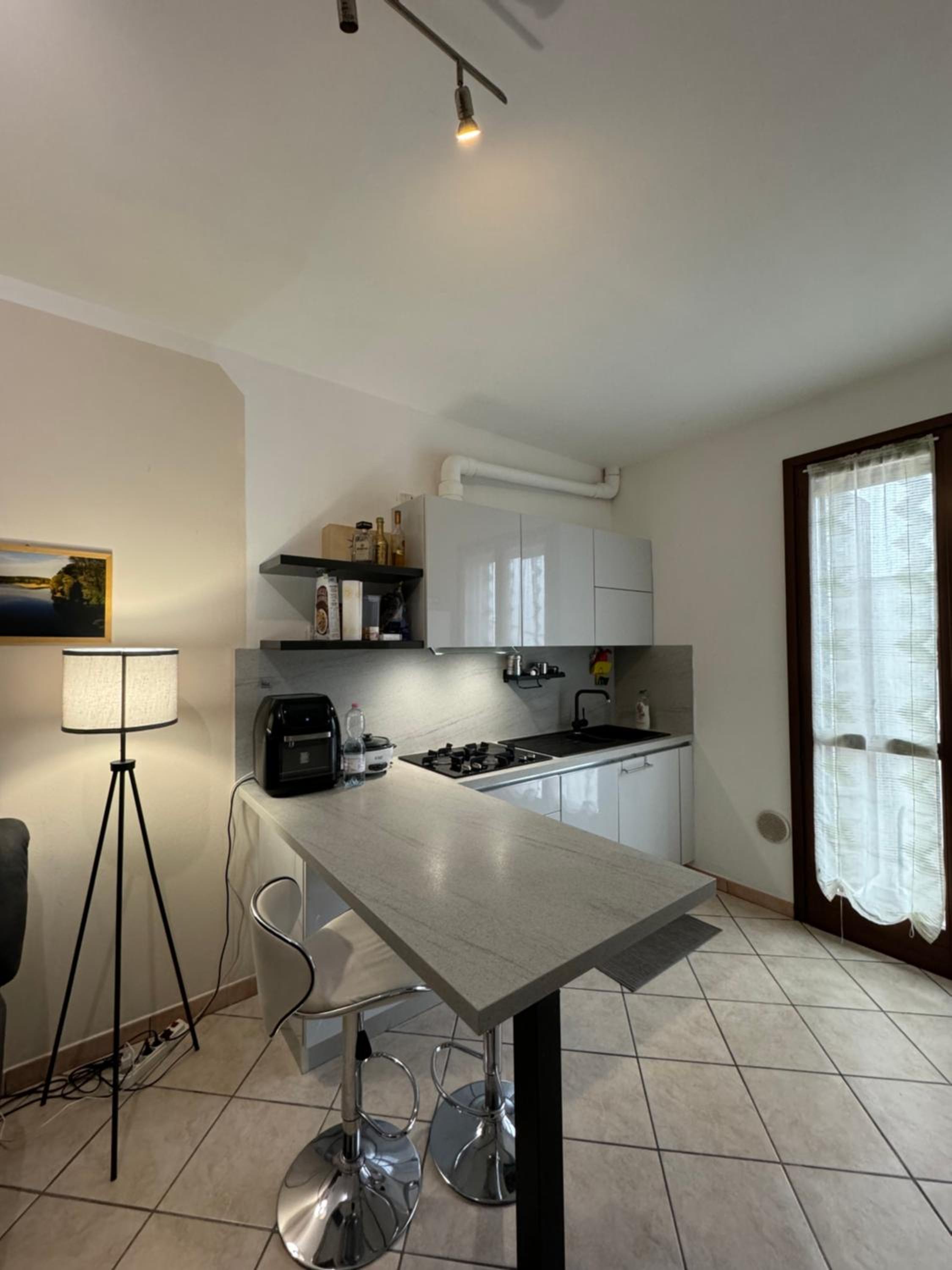 One-Bedroom Apartment photo 3