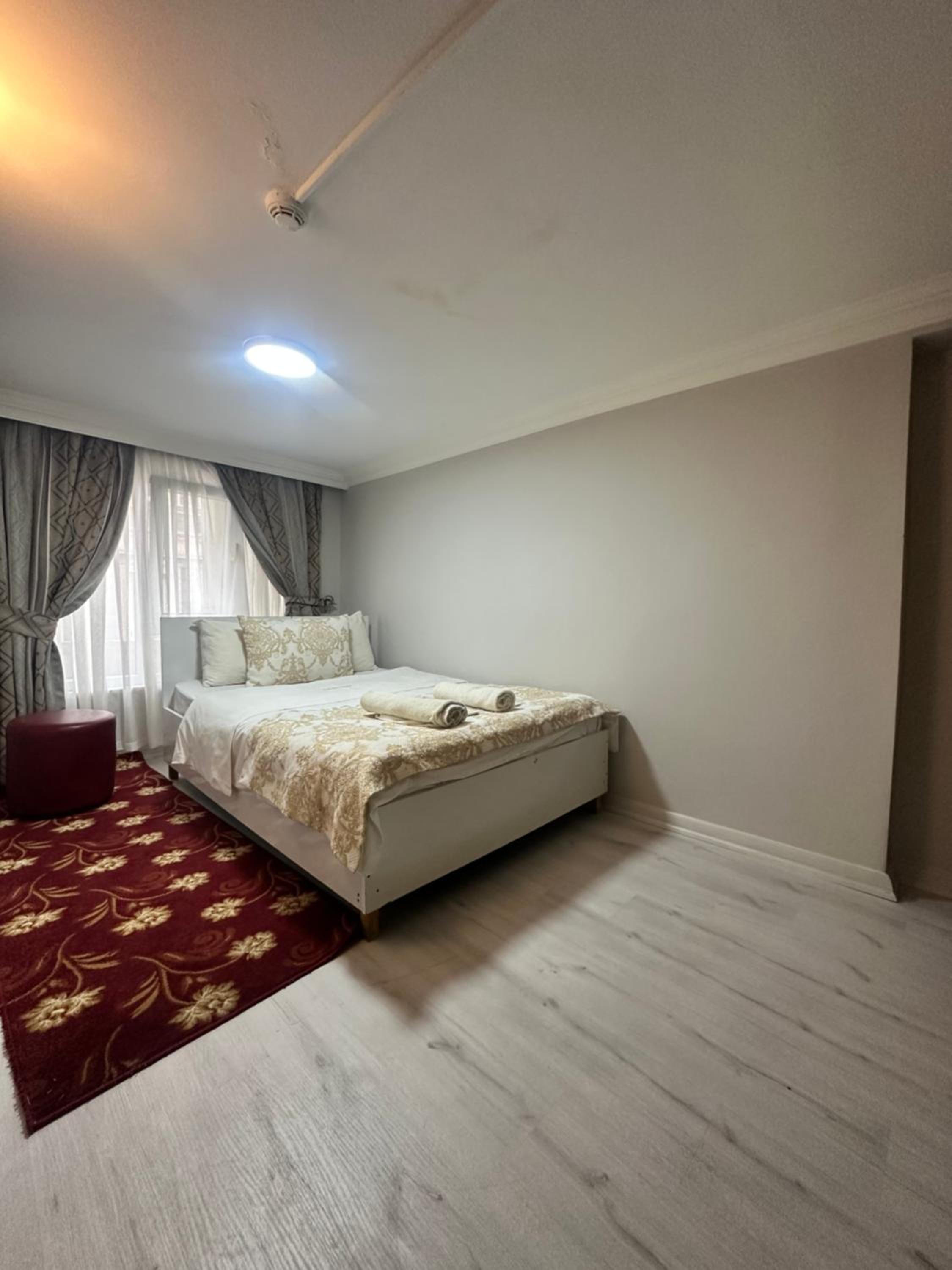 Double Room with Private Bathroom photo 3