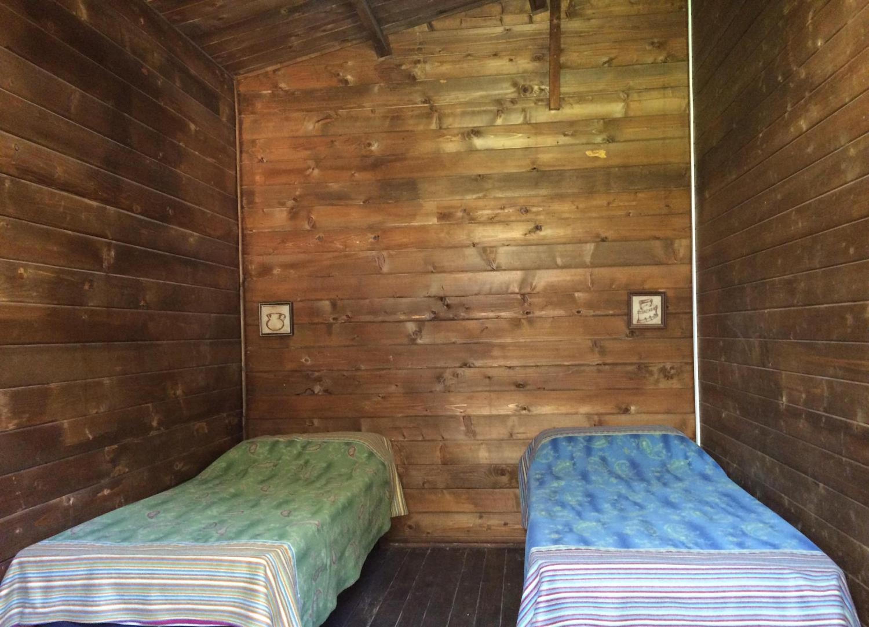 Bungalow with Shared Bathroom photo 1