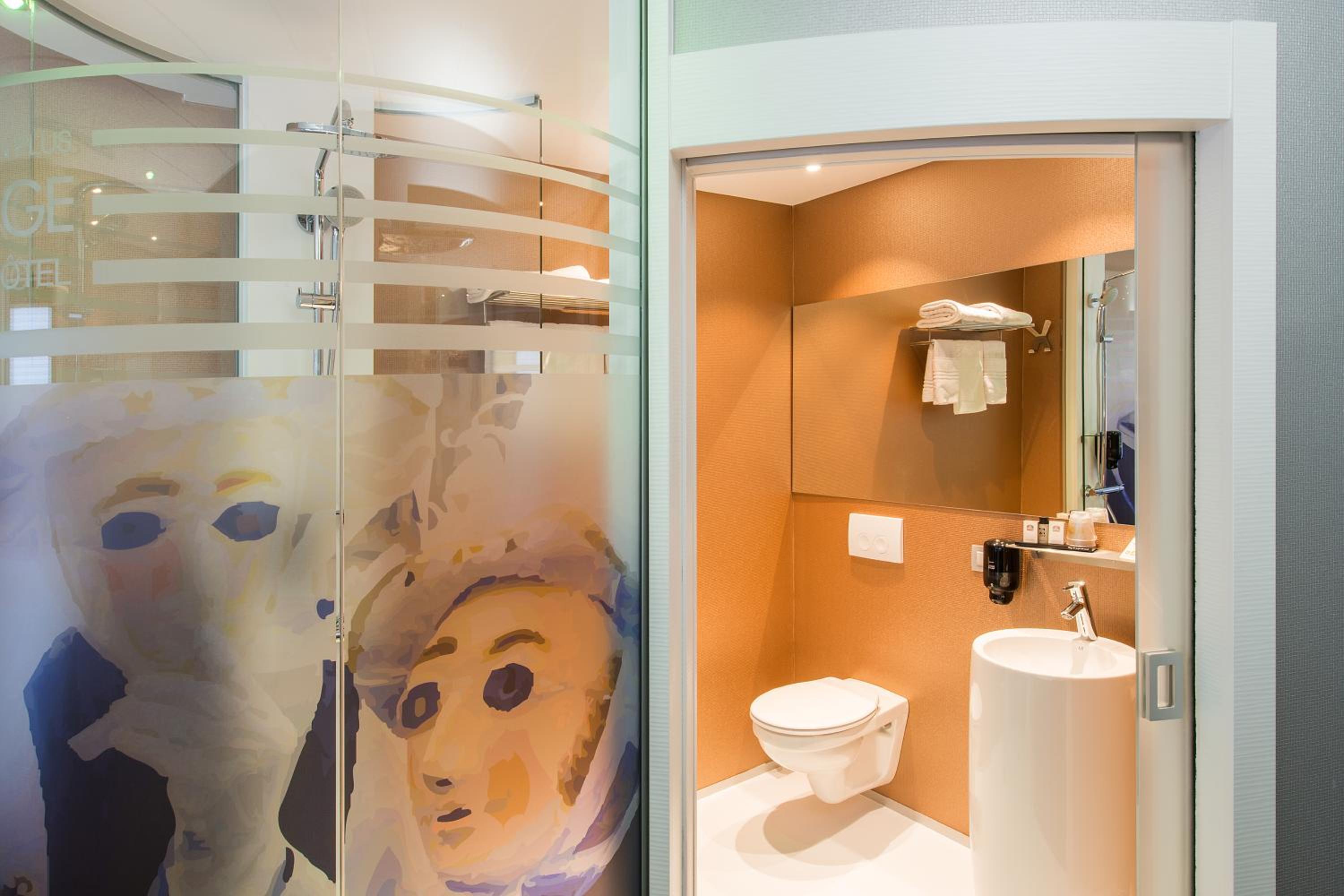 Deluxe Queen Room photo 2