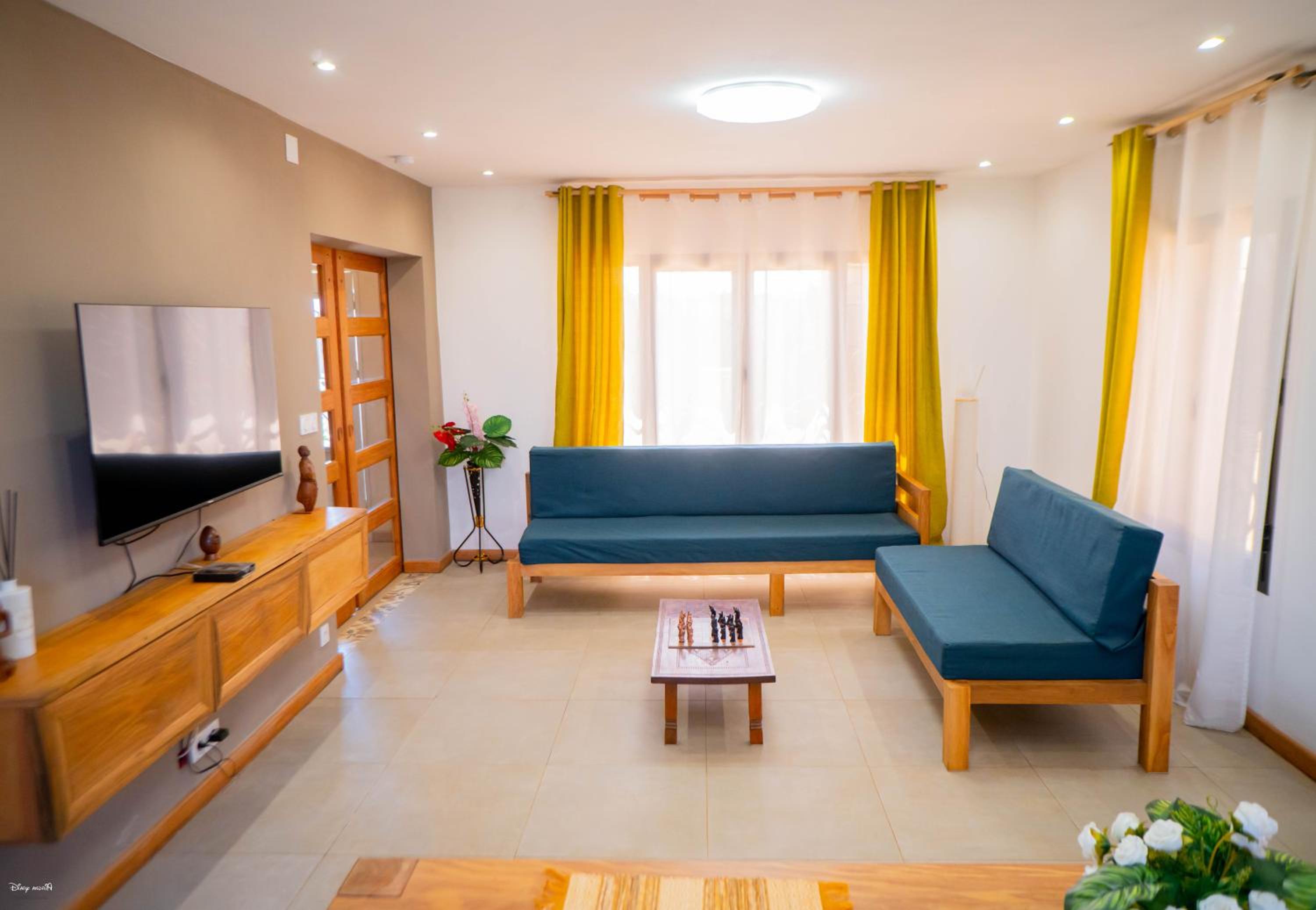 Villa photo 2