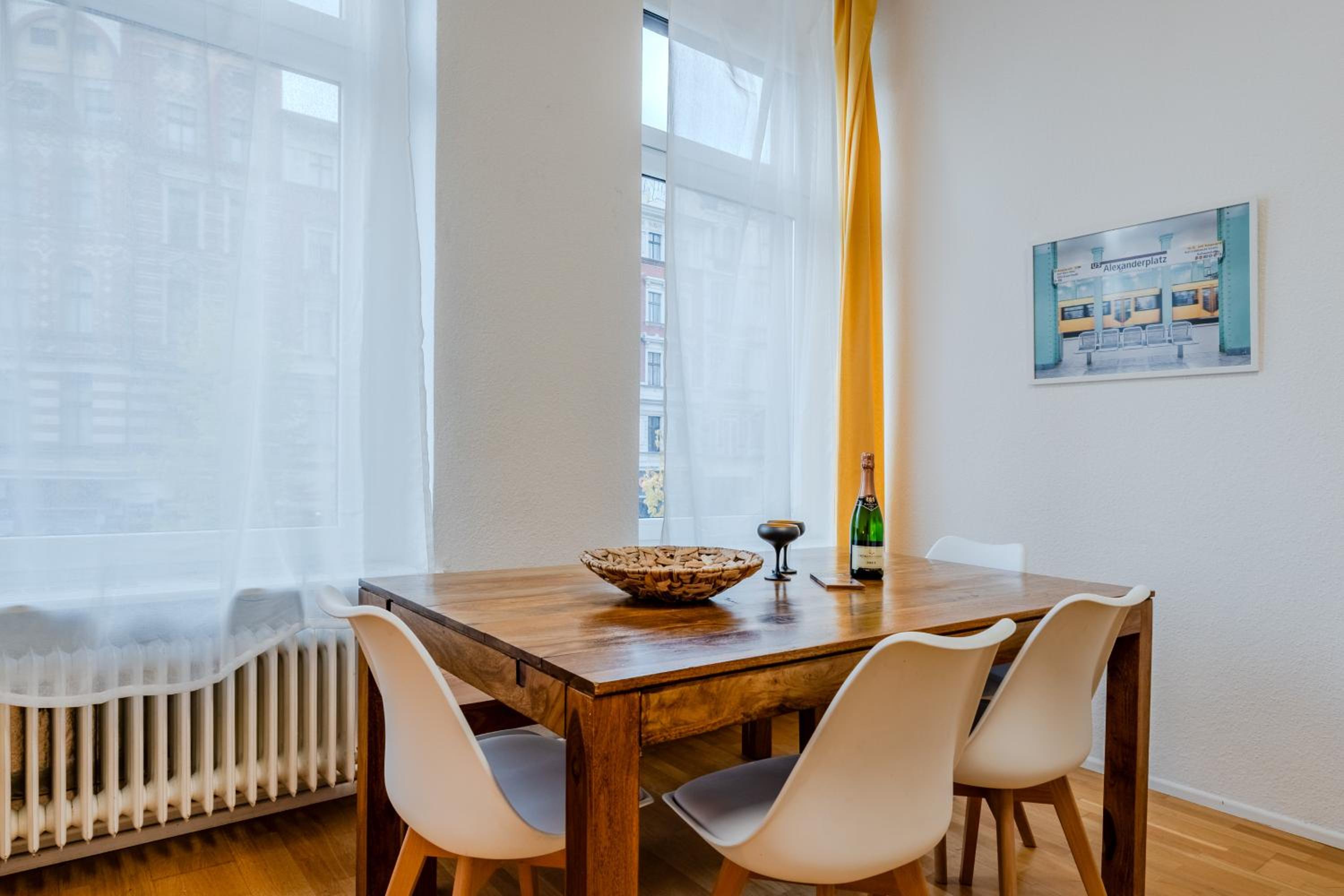 Three-Bedroom Standard Apartment photo 3