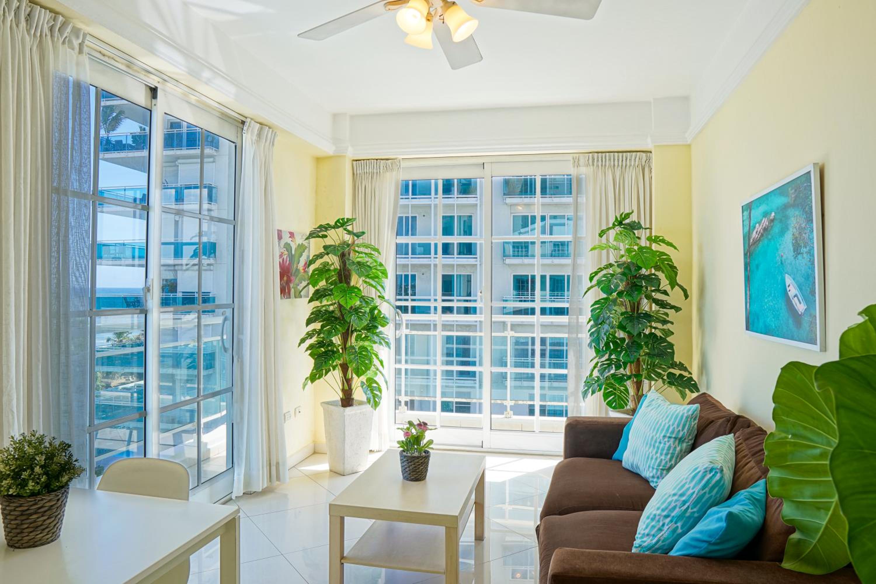 Deluxe One-Bedroom Apartment with Sea View photo 1