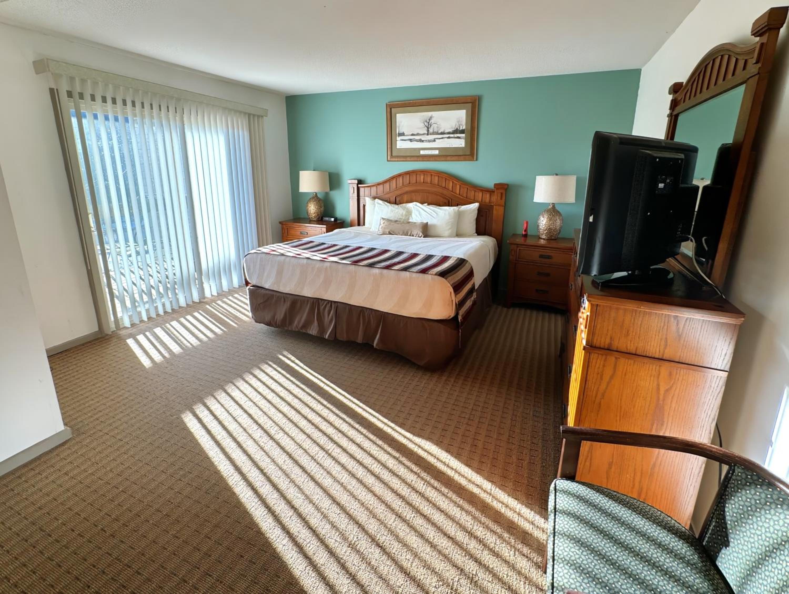 Family Suite with Balcony photo 2