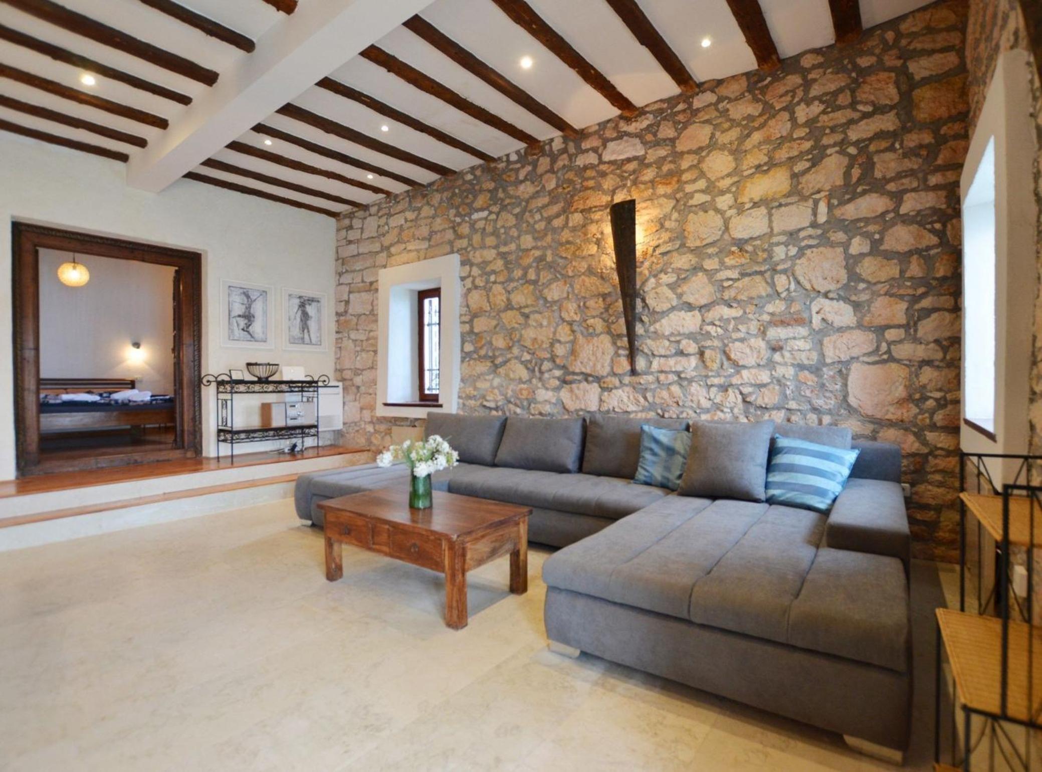 One Bedroom Apartment With Sea View