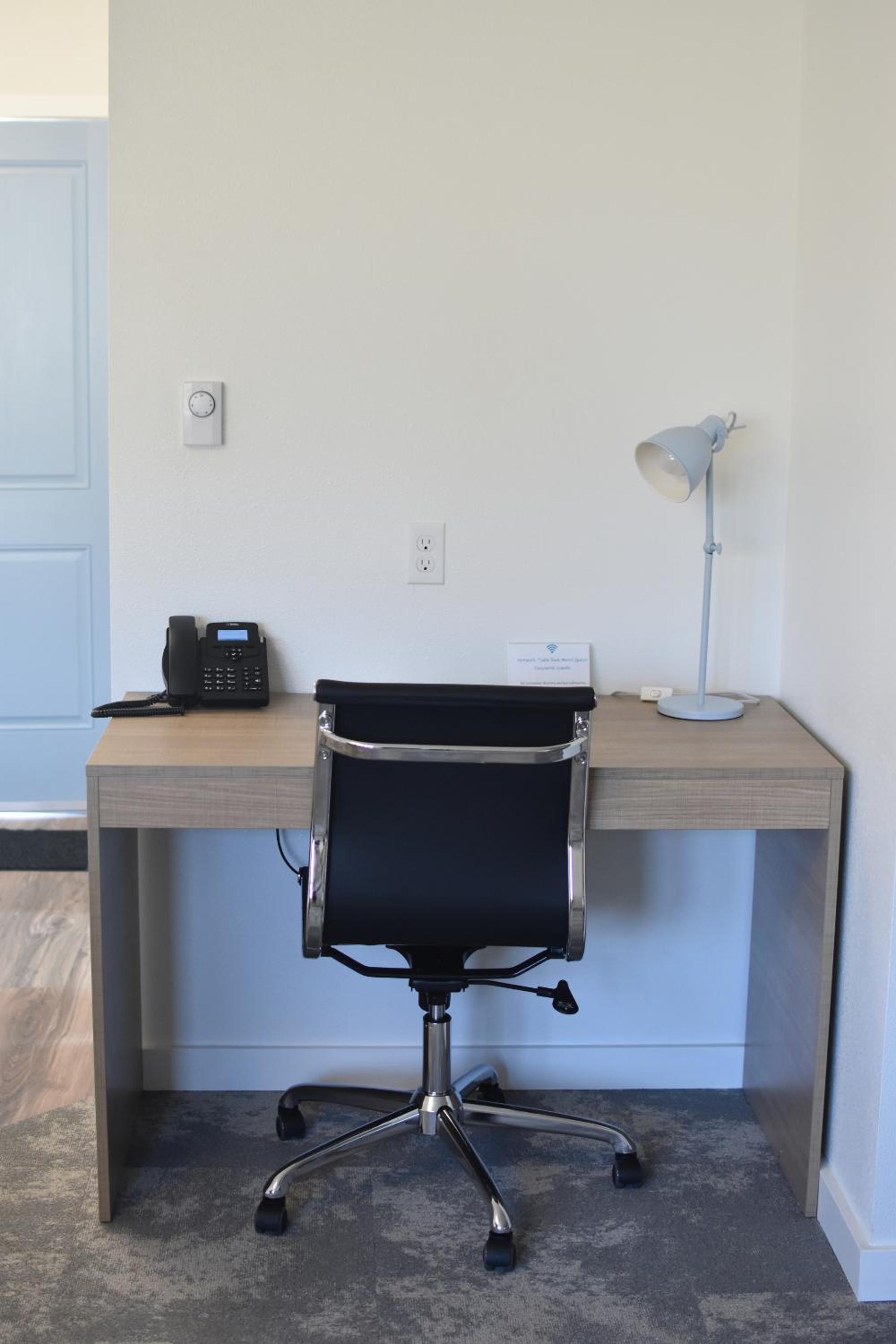 Single Room - Photo 2