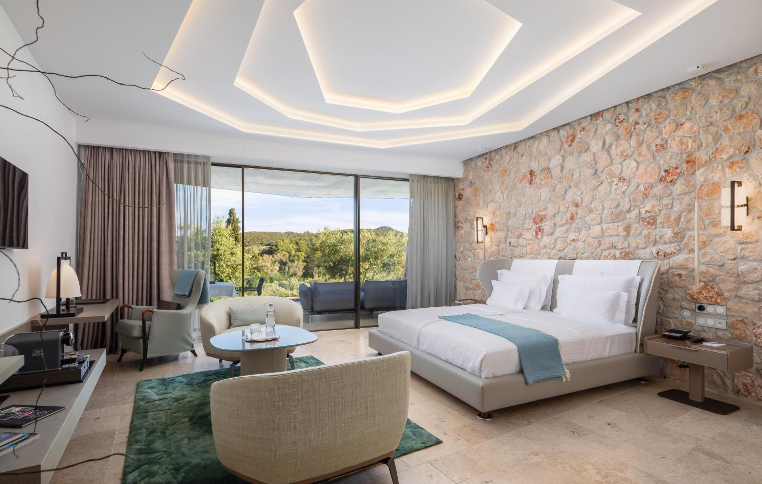 Deluxe Room with Terrace and Sea View - Photo 6