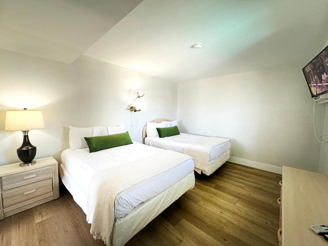 One-Bedroom Suite with Ocean View photo 2