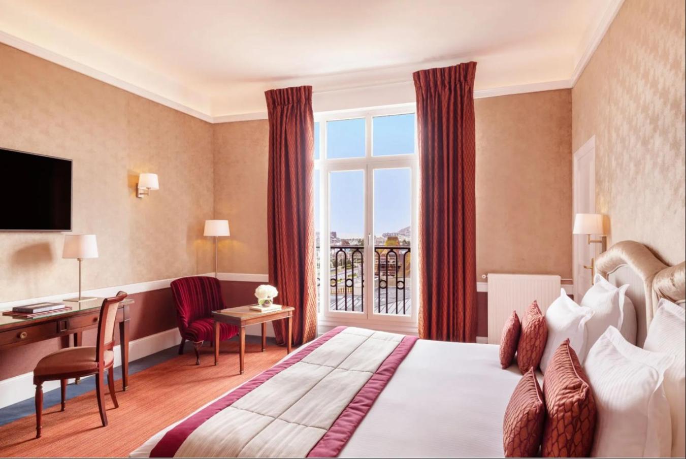 Deluxe Room - Photo 1