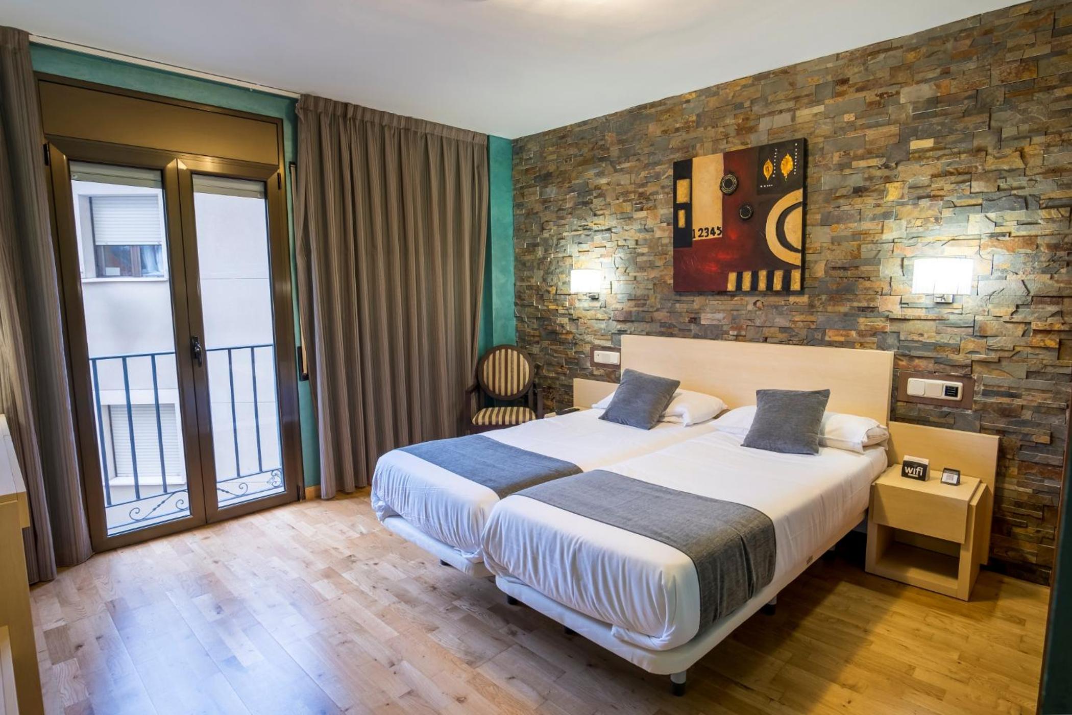 Standard Double Or Twin Room photo 2