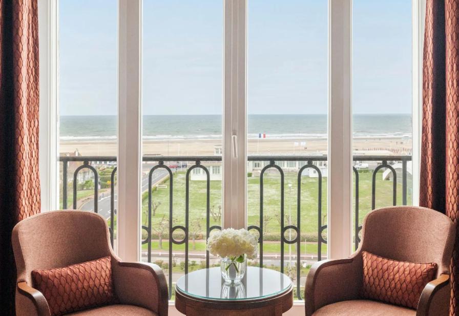 Prestige with Sea View - Photo 4