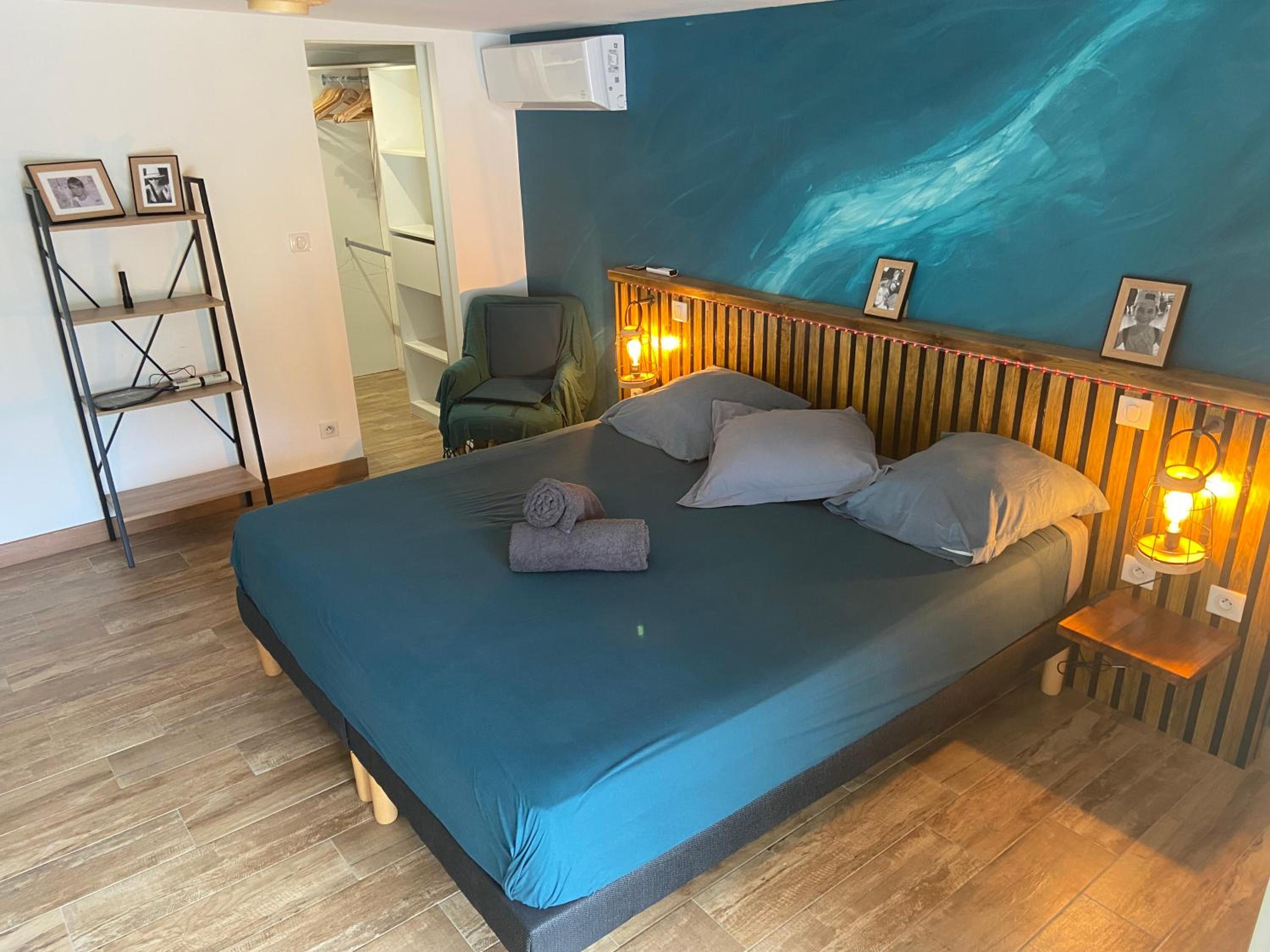 Three-Bedroom Villa photo 2