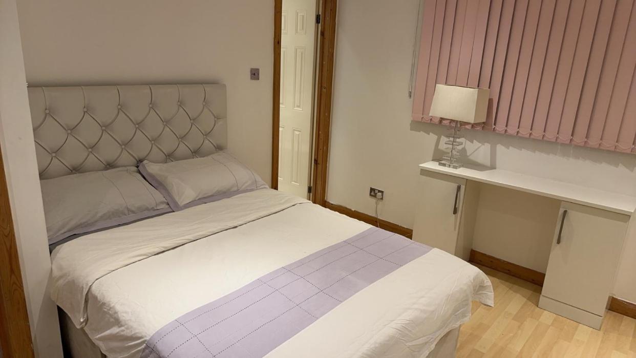 Double Room with Shared Bathroom