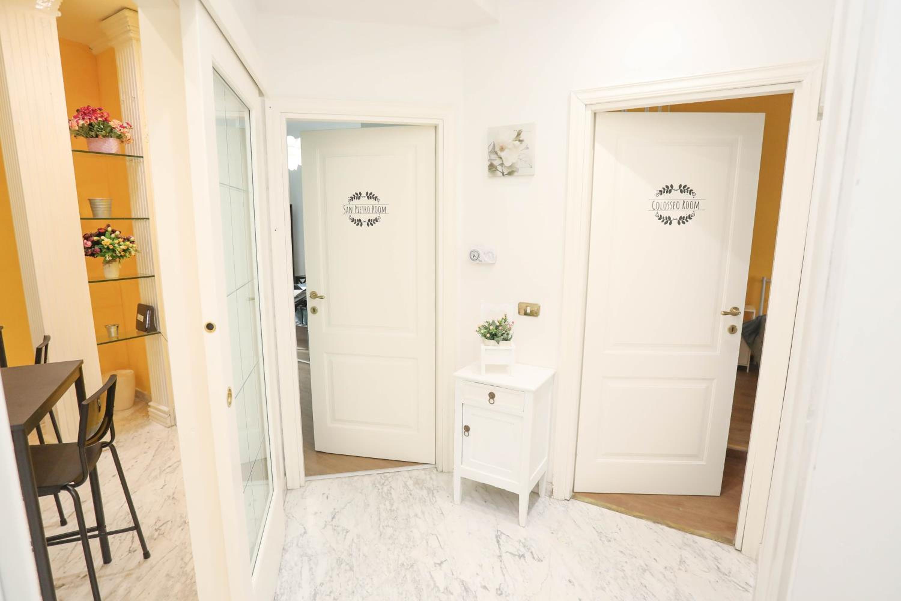 Double or Twin Room with Bathroom photo 2