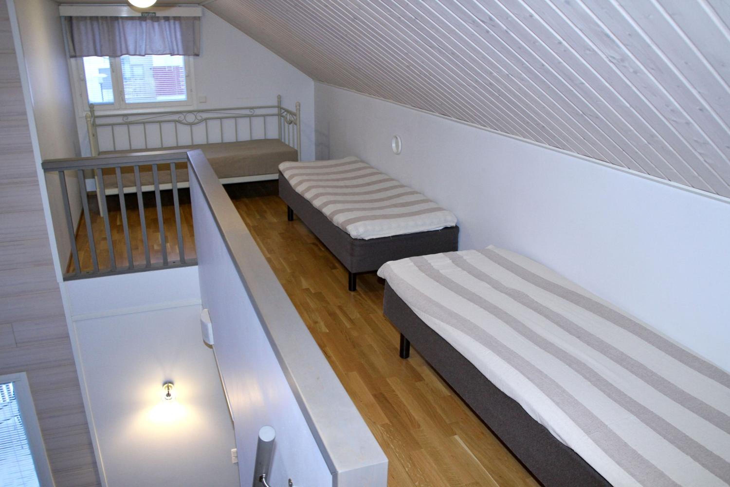 One-Bedroom Apartment with Sauna - Photo 37