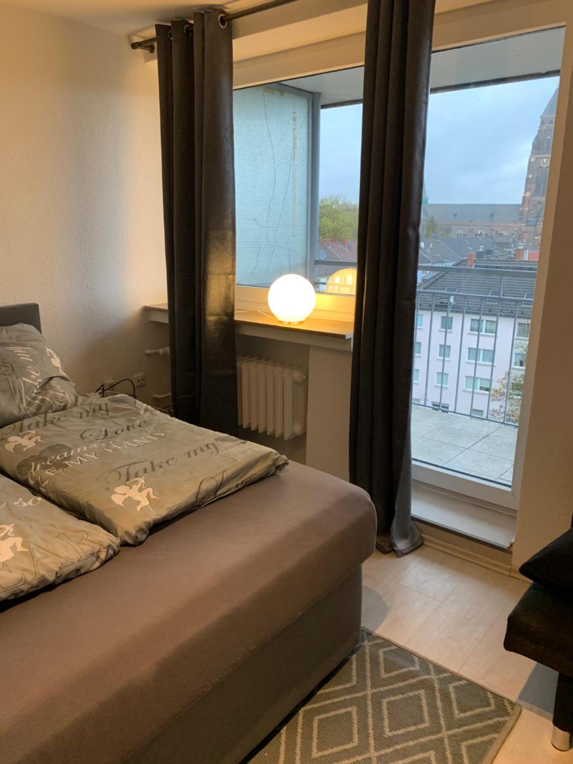 Apartment with Balcony photo 3