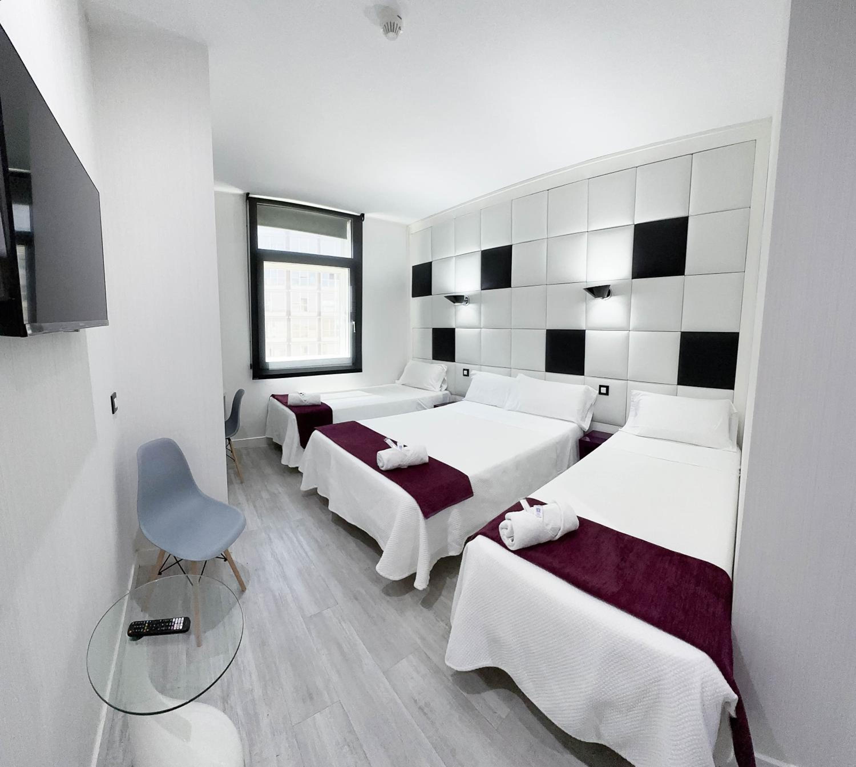 Standard Triple Room - Photo 14