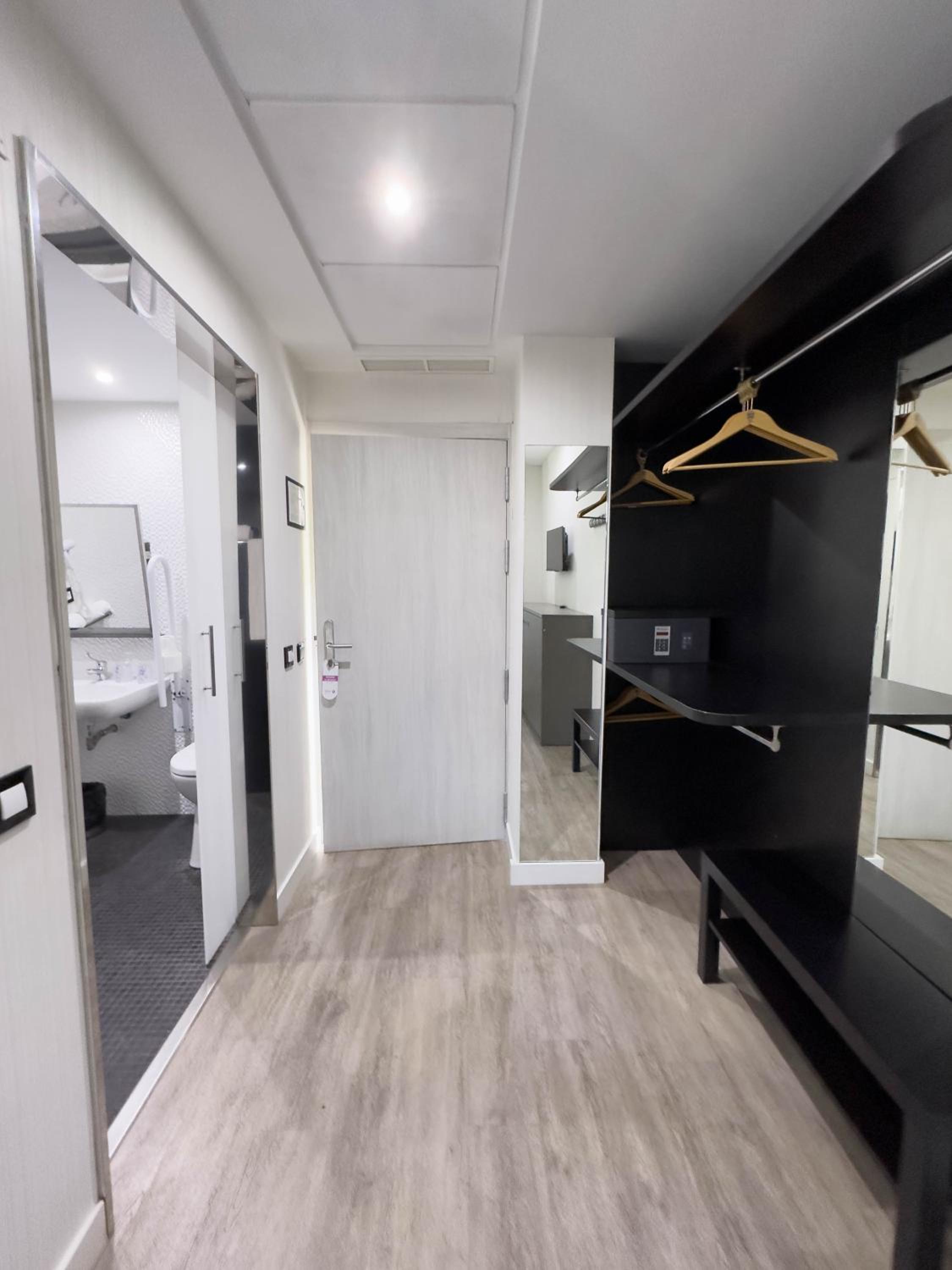 Standard Triple Room - Photo 20