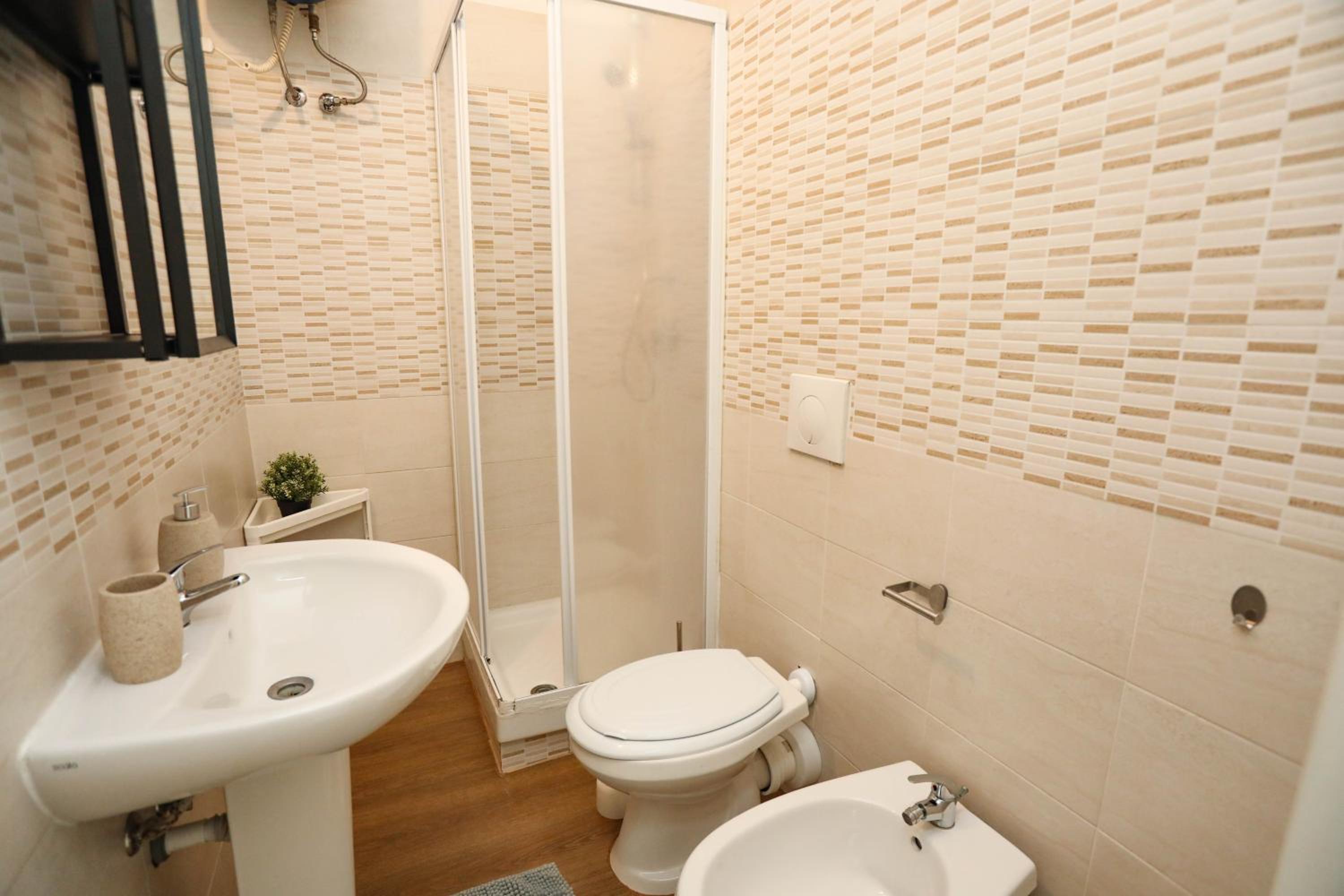 Double or Twin Room with Bathroom photo 3