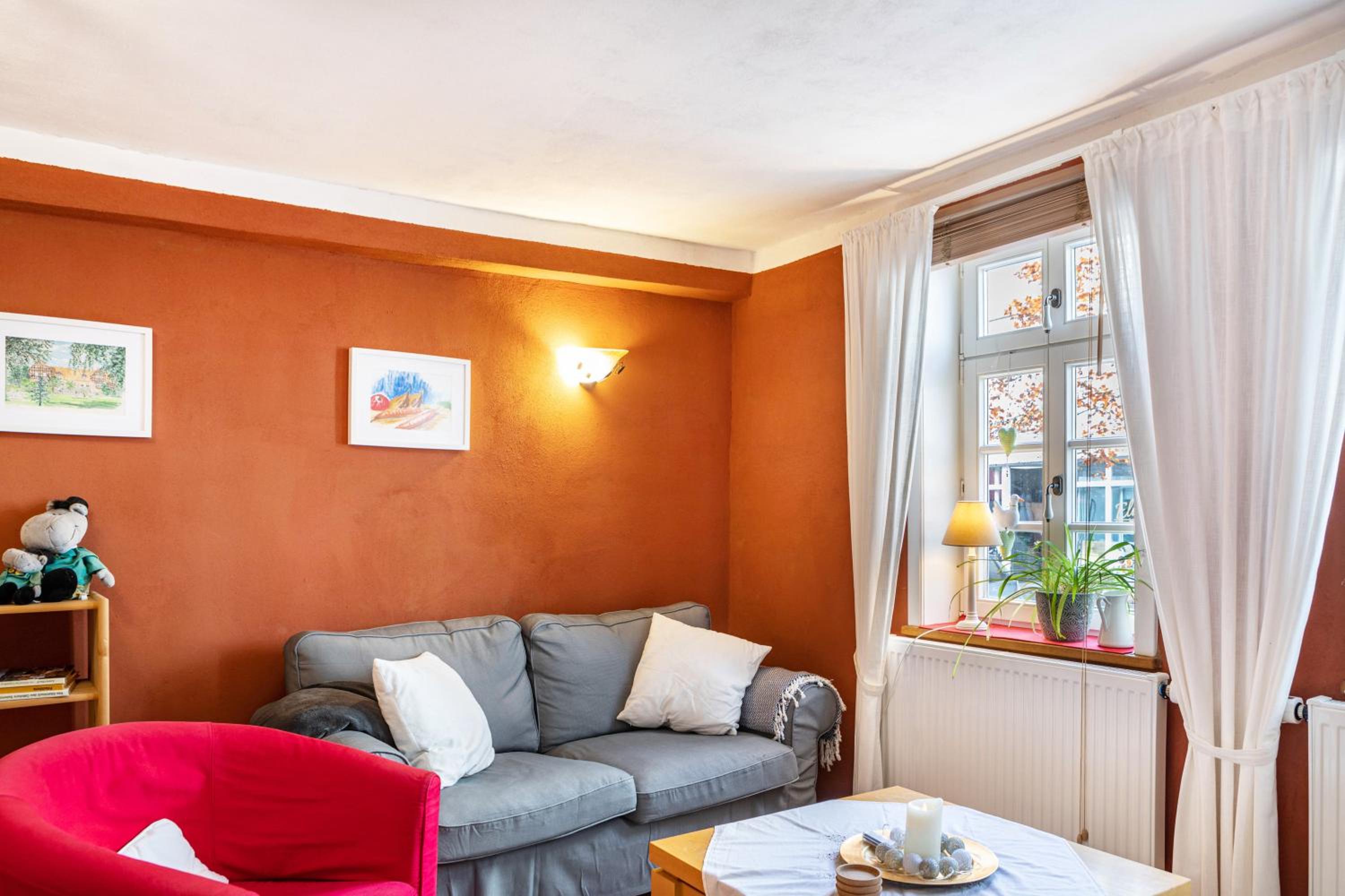 Superior One-Bedroom Apartment