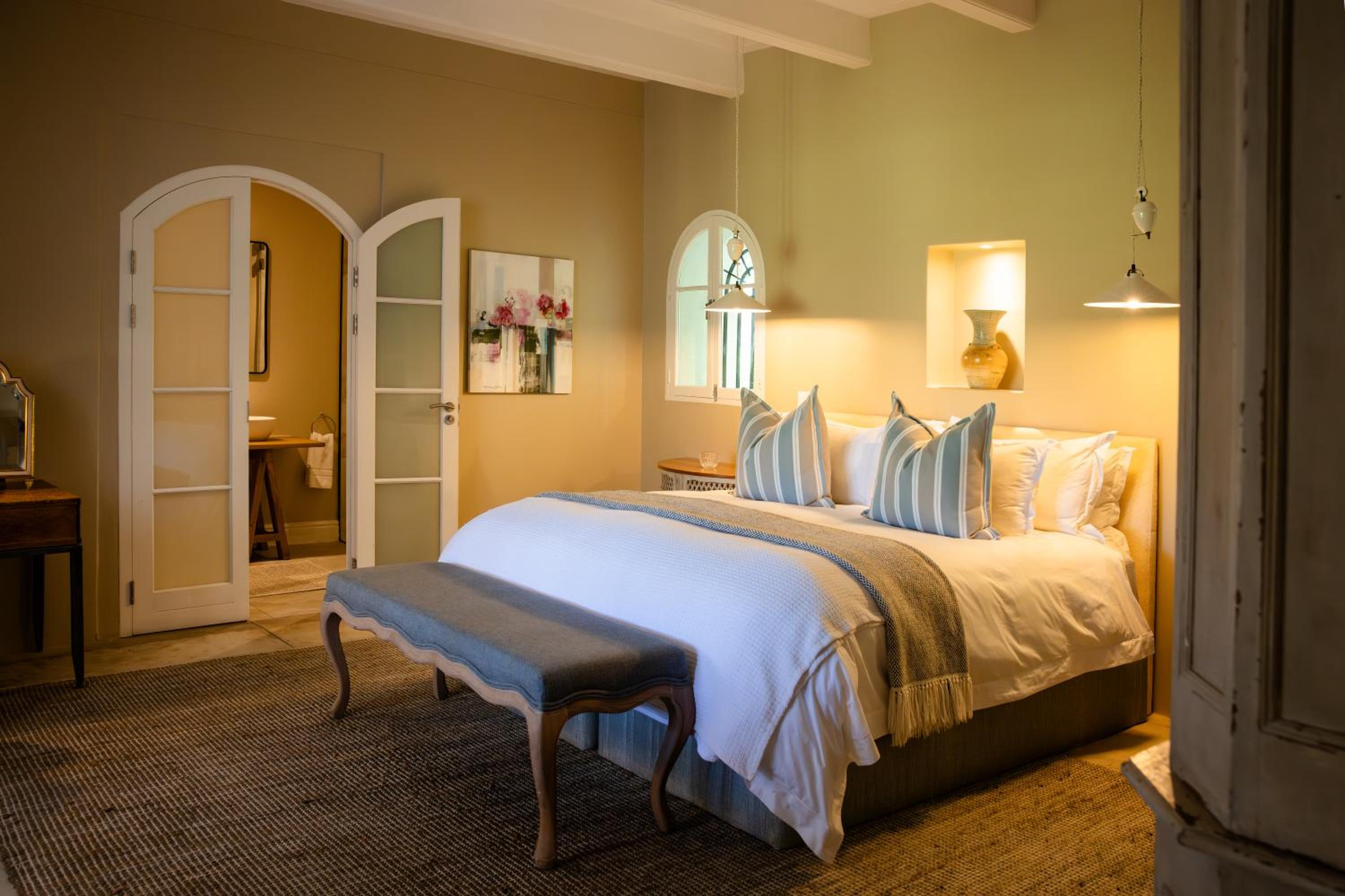 Suite with Mountain View - Photo 1