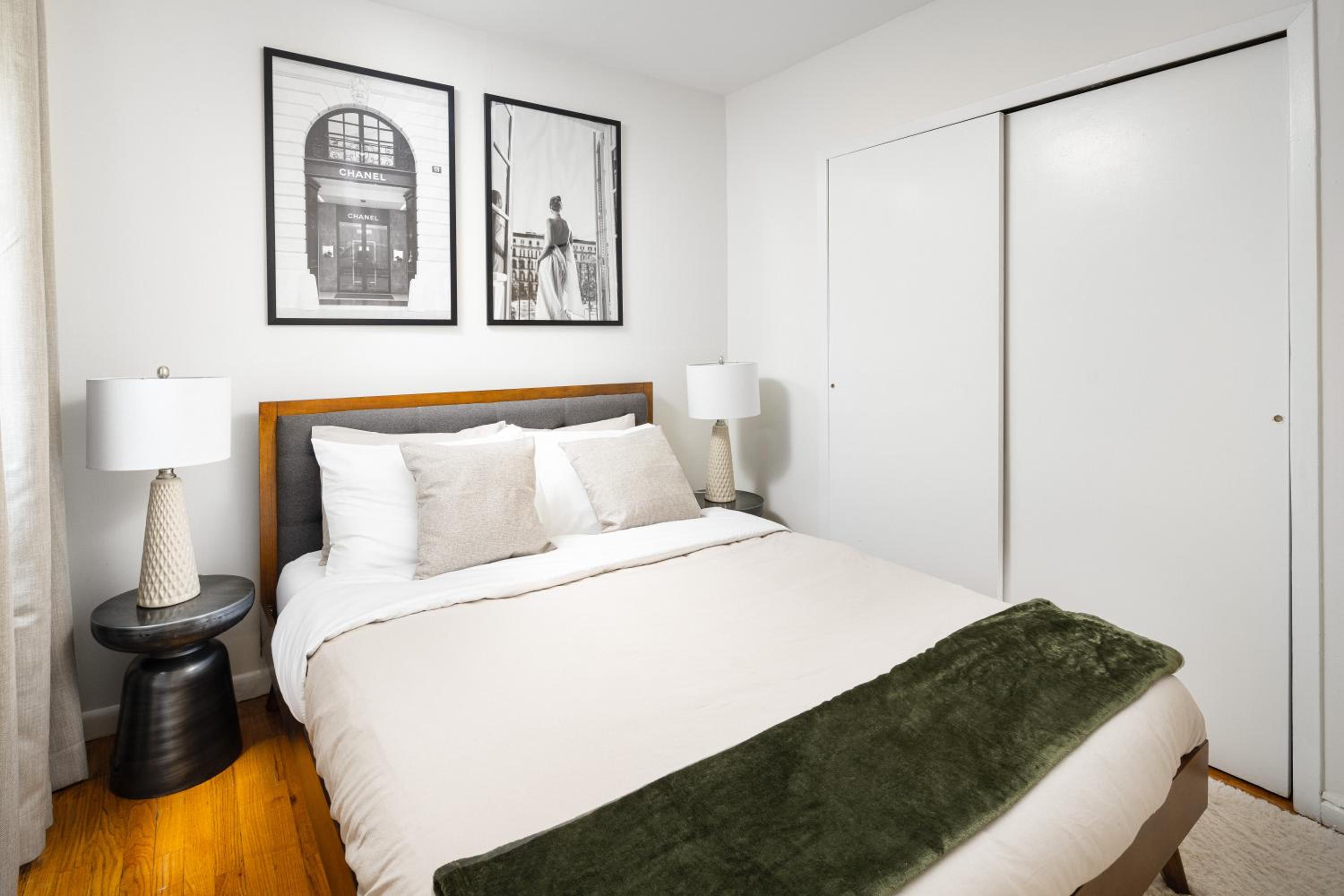 Three-Bedroom Apartment photo 1