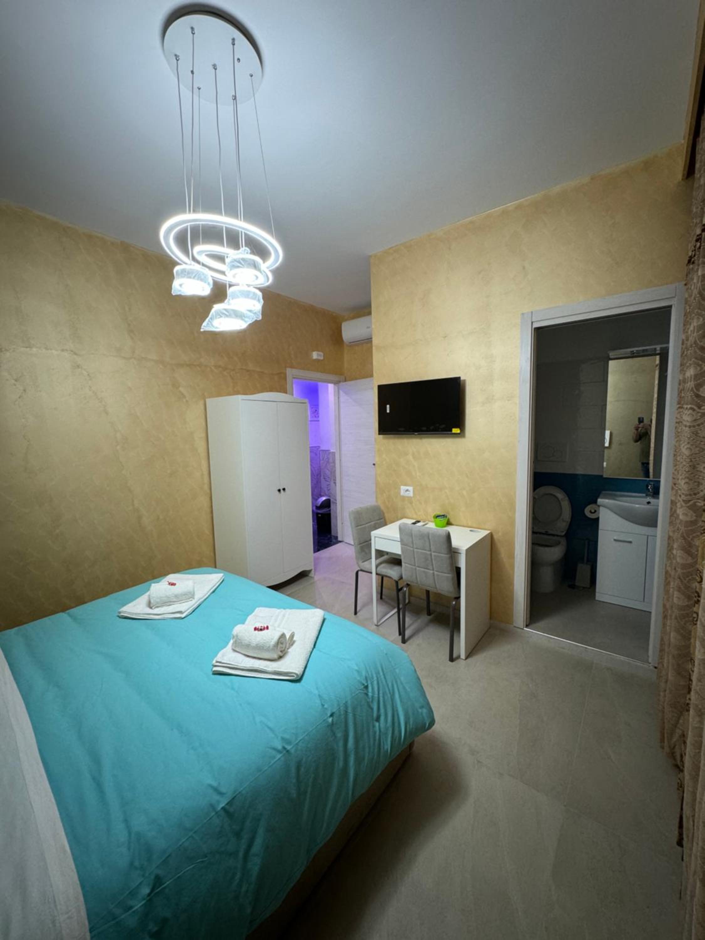 Double or Twin Room with Private Bathroom
