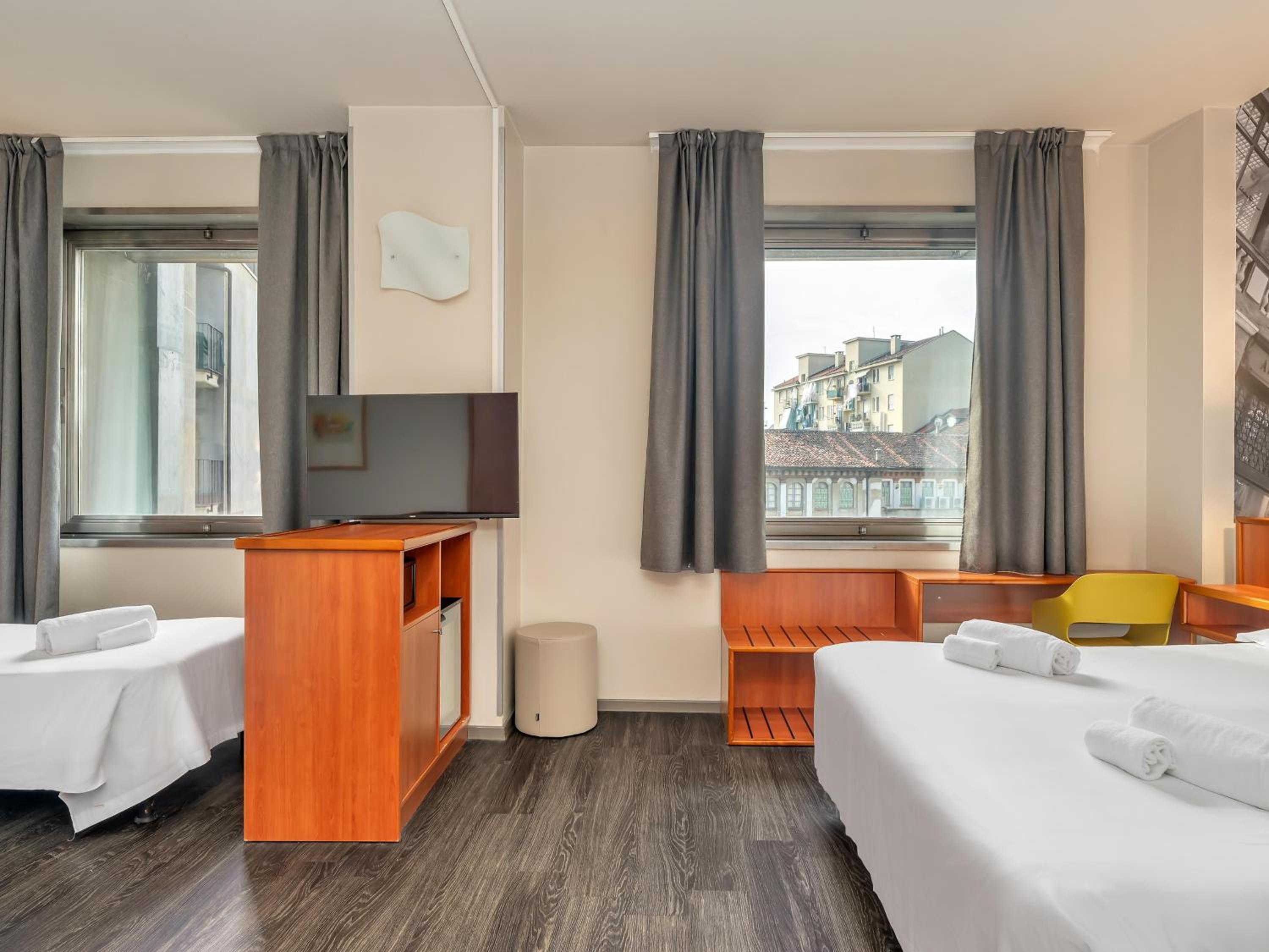 Relax in modern comfort with scenic city views!