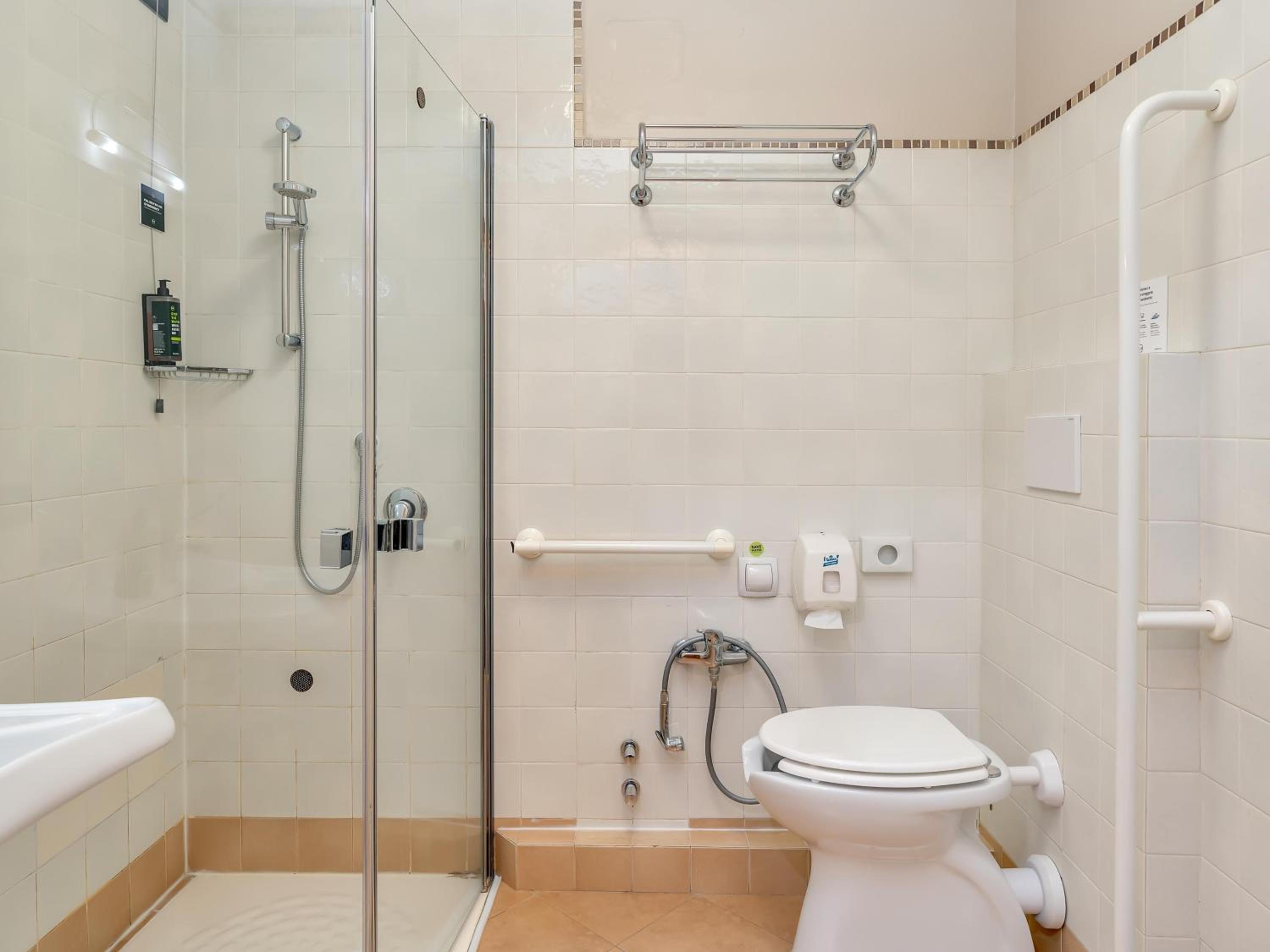 Revitalize with a clean and modern shower experience!