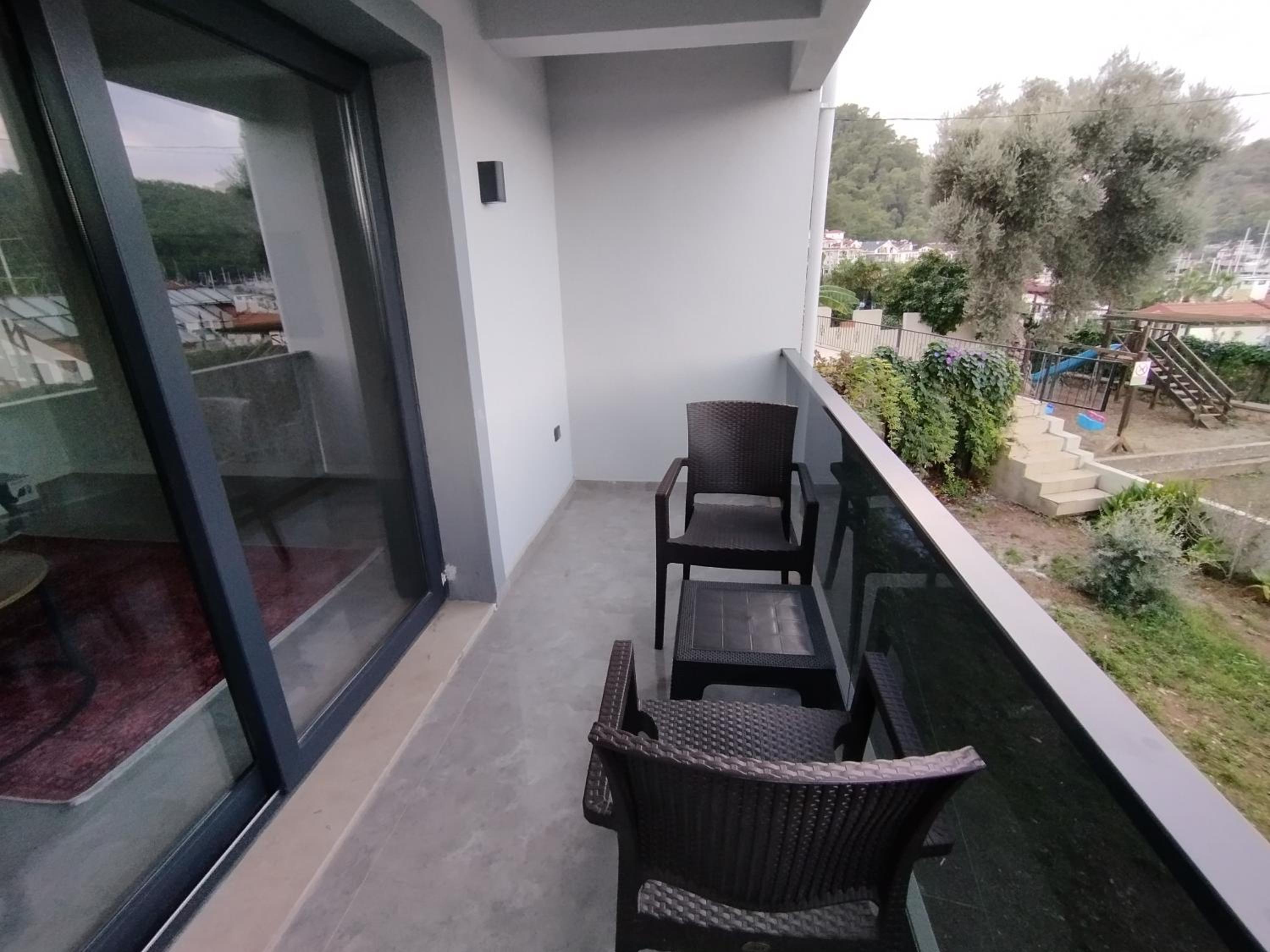 Apartment with View and Balcony - Photo 17
