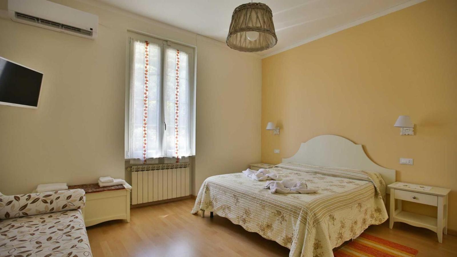 Triple Room with Bathroom