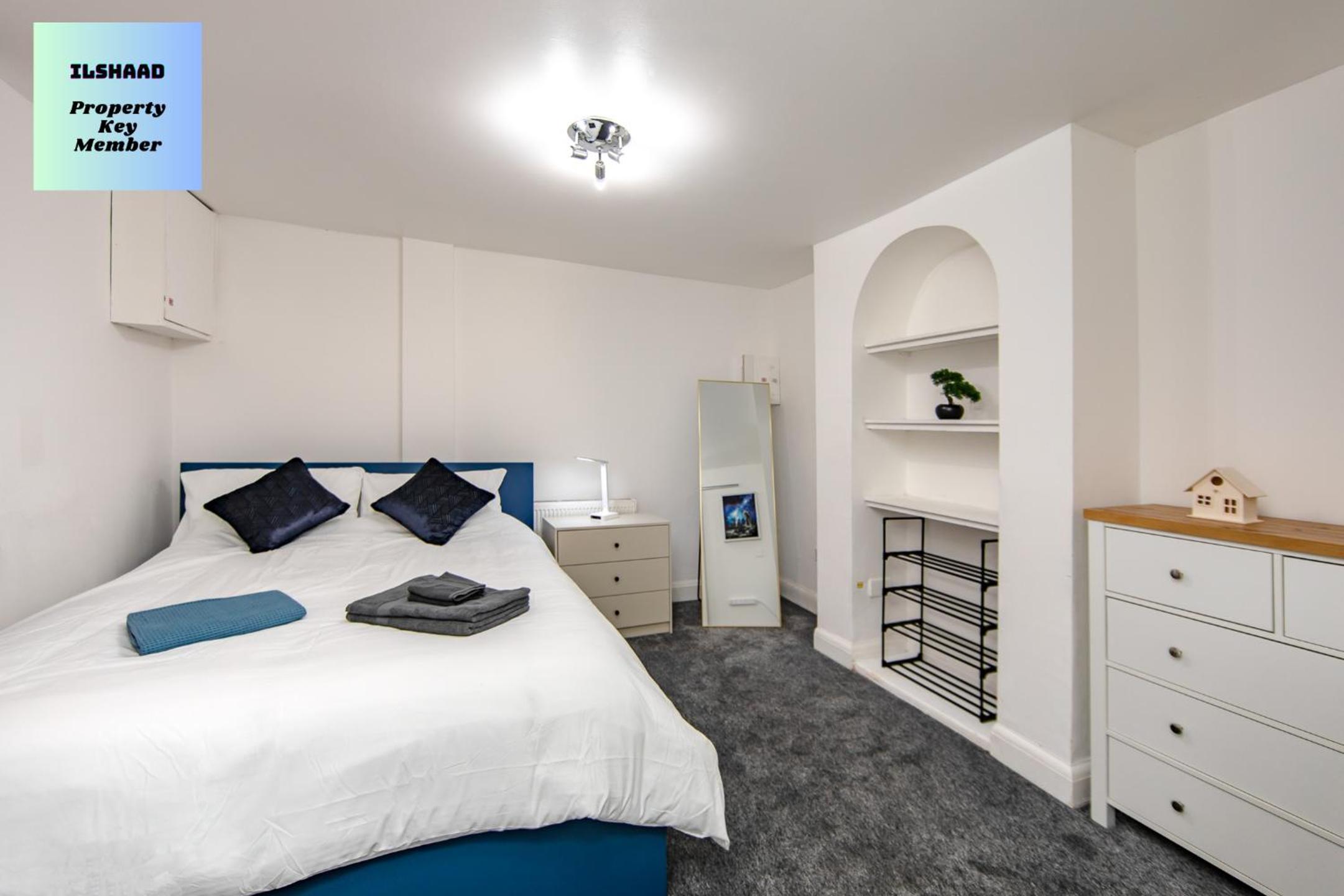 Three-Bedroom House photo 1
