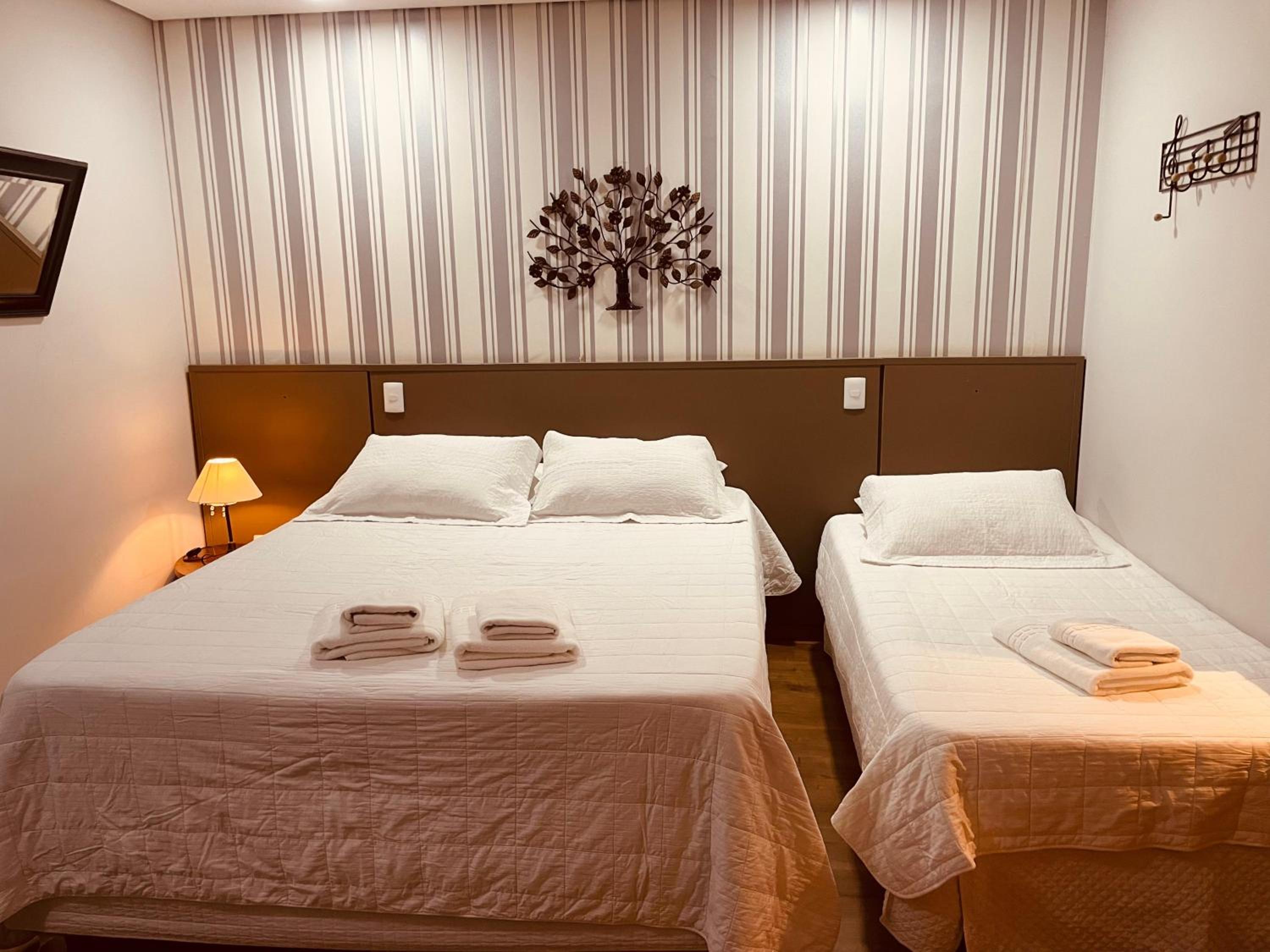 Deluxe Triple Room photo 2