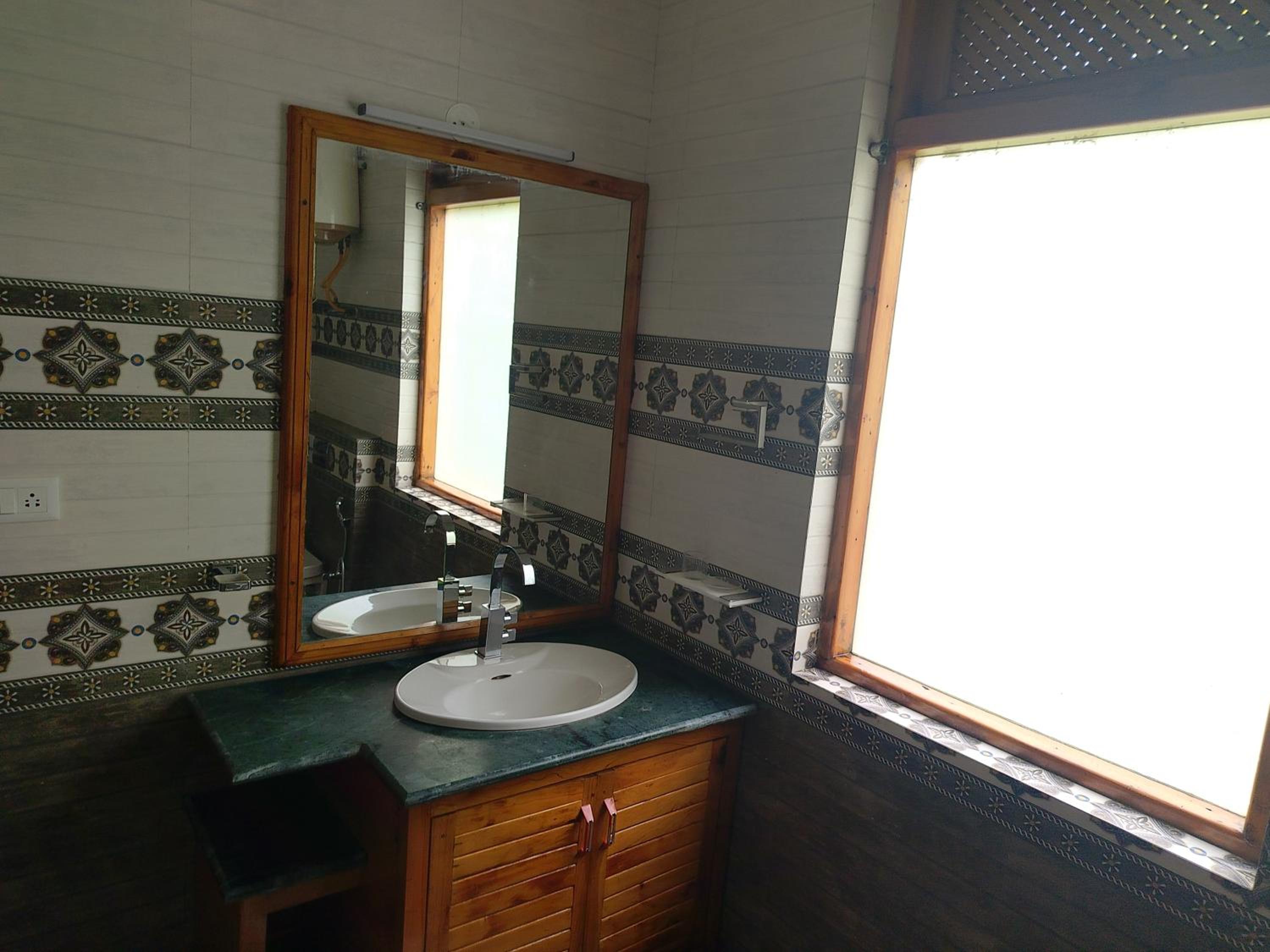 Deluxe Double Room With Balcony photo 2